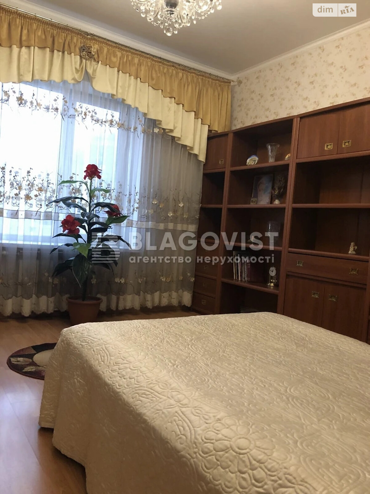Продаж чотирикімнатної квартири в Києві, на вул. Дмитрівська 69, фото 1 Продаж чотирикімнатної квартири в Києві, на вул. Дмитрівська 69, фото 1