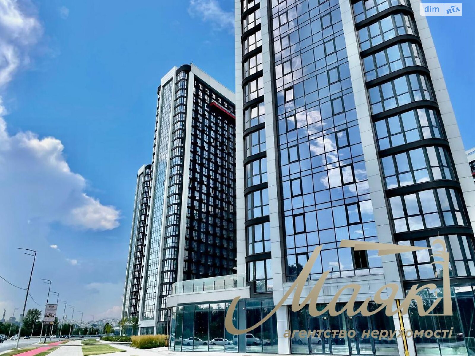 Продажа трехкомнатной квартиры в Киеве, на наб. Днепровская 15, район Дарницкий фото 1 Продажа трехкомнатной квартиры в Киеве, на наб. Днепровская 15, район Дарницкий фото 1