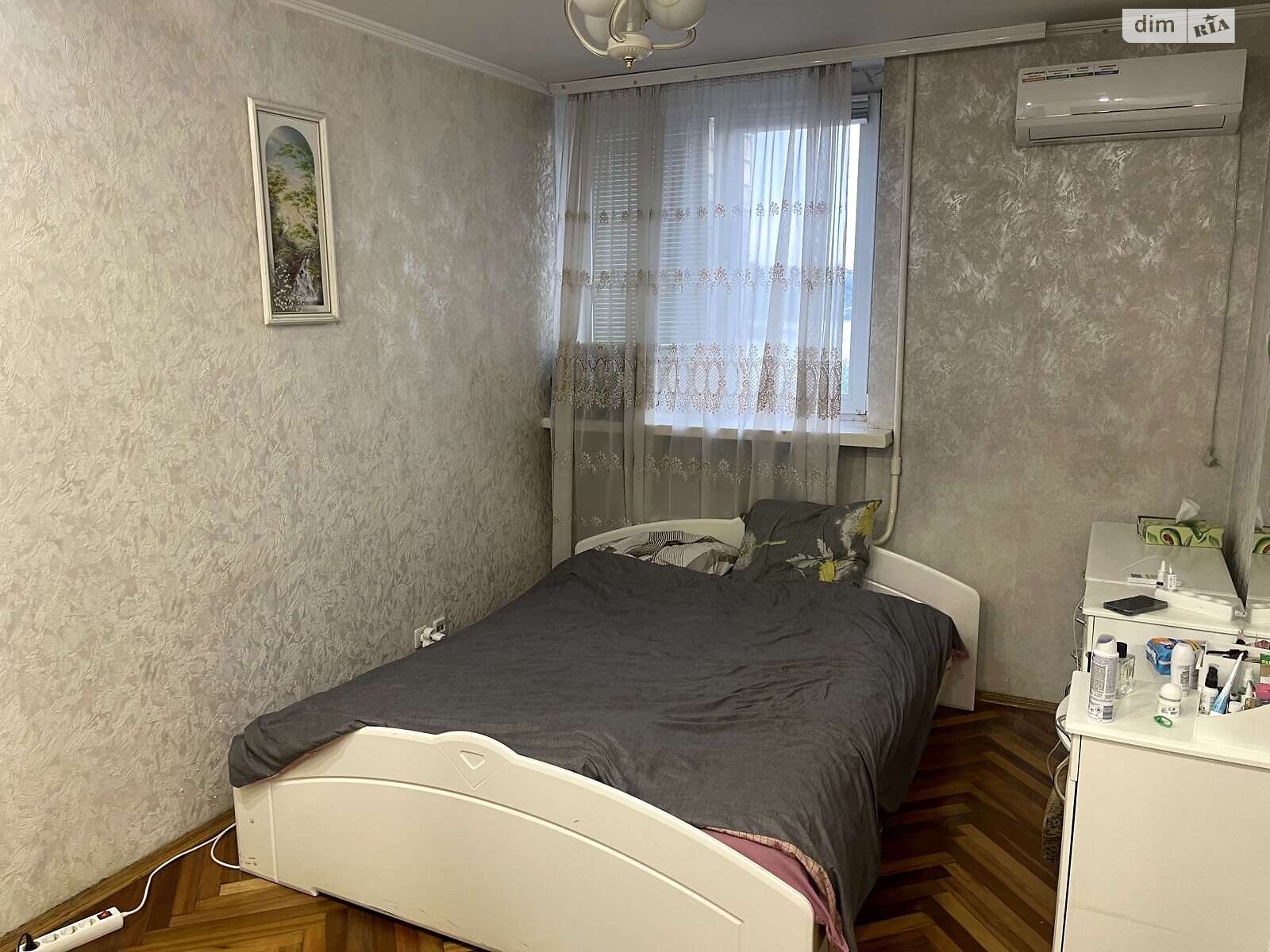 Продаж трикімнатної квартири в Києві, на наб. Дніпровська 3, фото 1