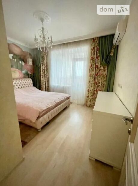 Продаж трикімнатної квартири в Києві на вул. Алма-Атинська 37б район Дніпровський фото 1 Продаж трикімнатної квартири в Києві на вул. Алма-Атинська 37б район Дніпровський фото 1