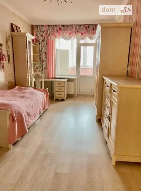 Продаж трикімнатної квартири в Києві на вул. Алма-Атинська 37б район Дніпровський фото 1 Продаж трикімнатної квартири в Києві на вул. Алма-Атинська 37б район Дніпровський фото 1