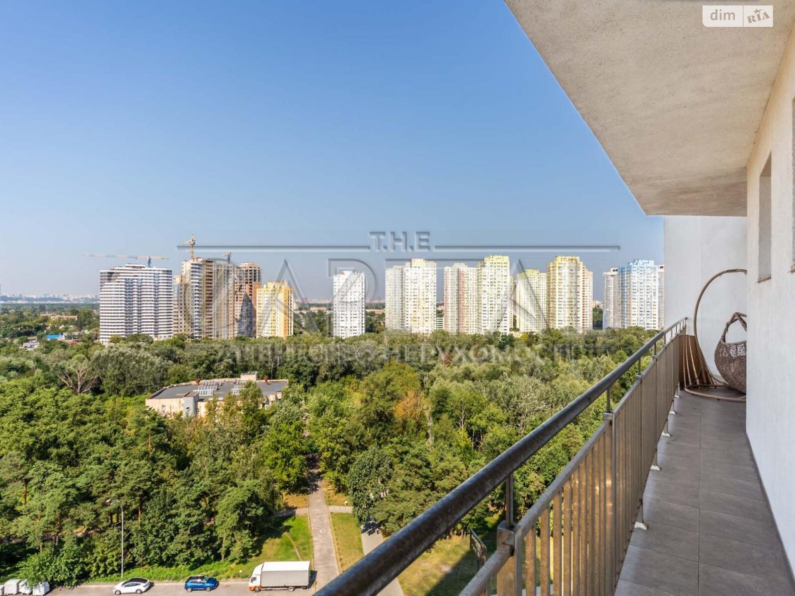 Продажа трехкомнатной квартиры в Киеве, на бул. Дарницкий 8В, район Днепровский фото 1 Продажа трехкомнатной квартиры в Киеве, на бул. Дарницкий 8В, район Днепровский фото 1
