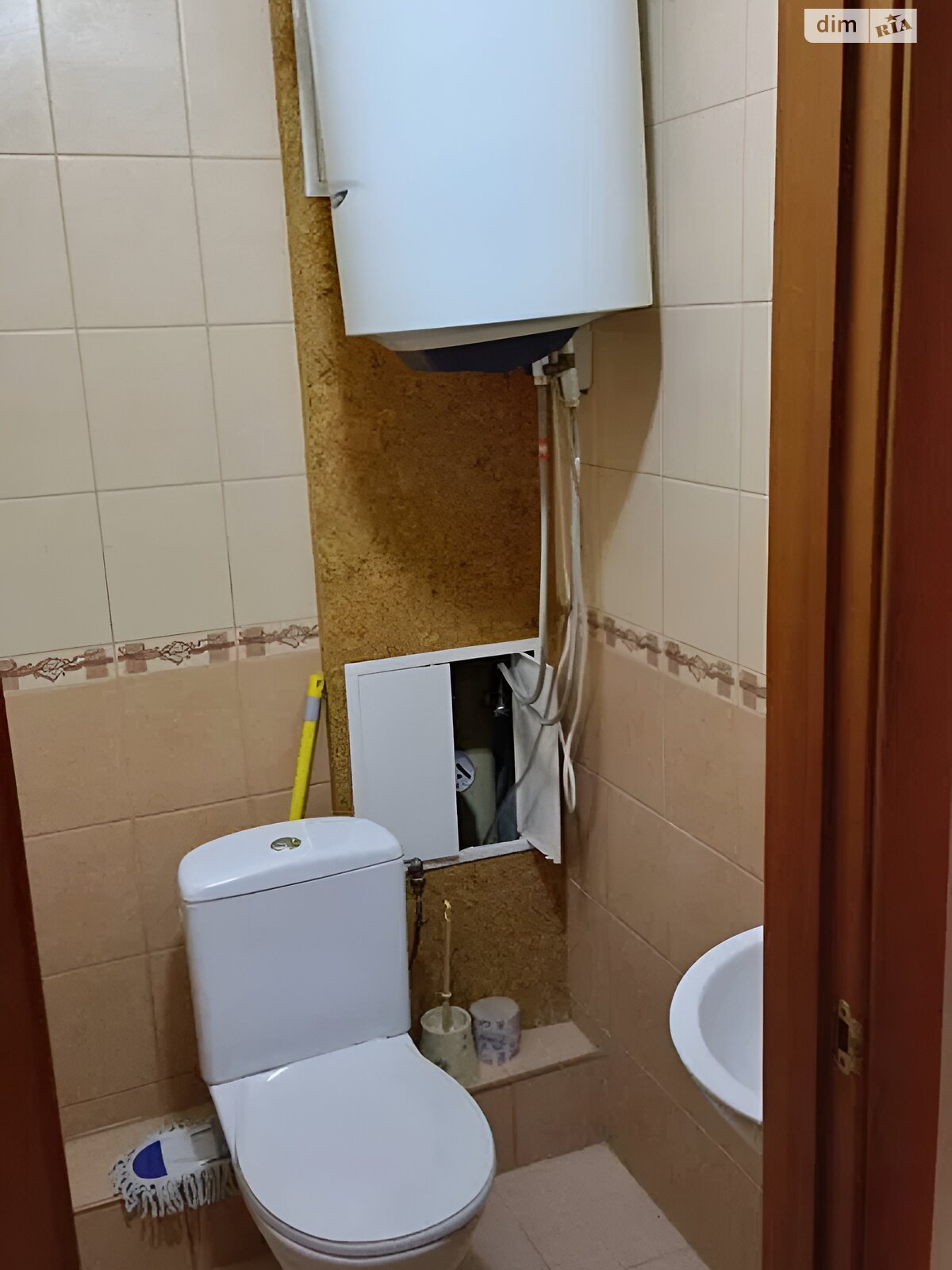 Продаж трикімнатної квартири в Києві, на бул. Дарницький 10А, район Дніпровський фото 1 Продаж трикімнатної квартири в Києві, на бул. Дарницький 10А, район Дніпровський фото 1