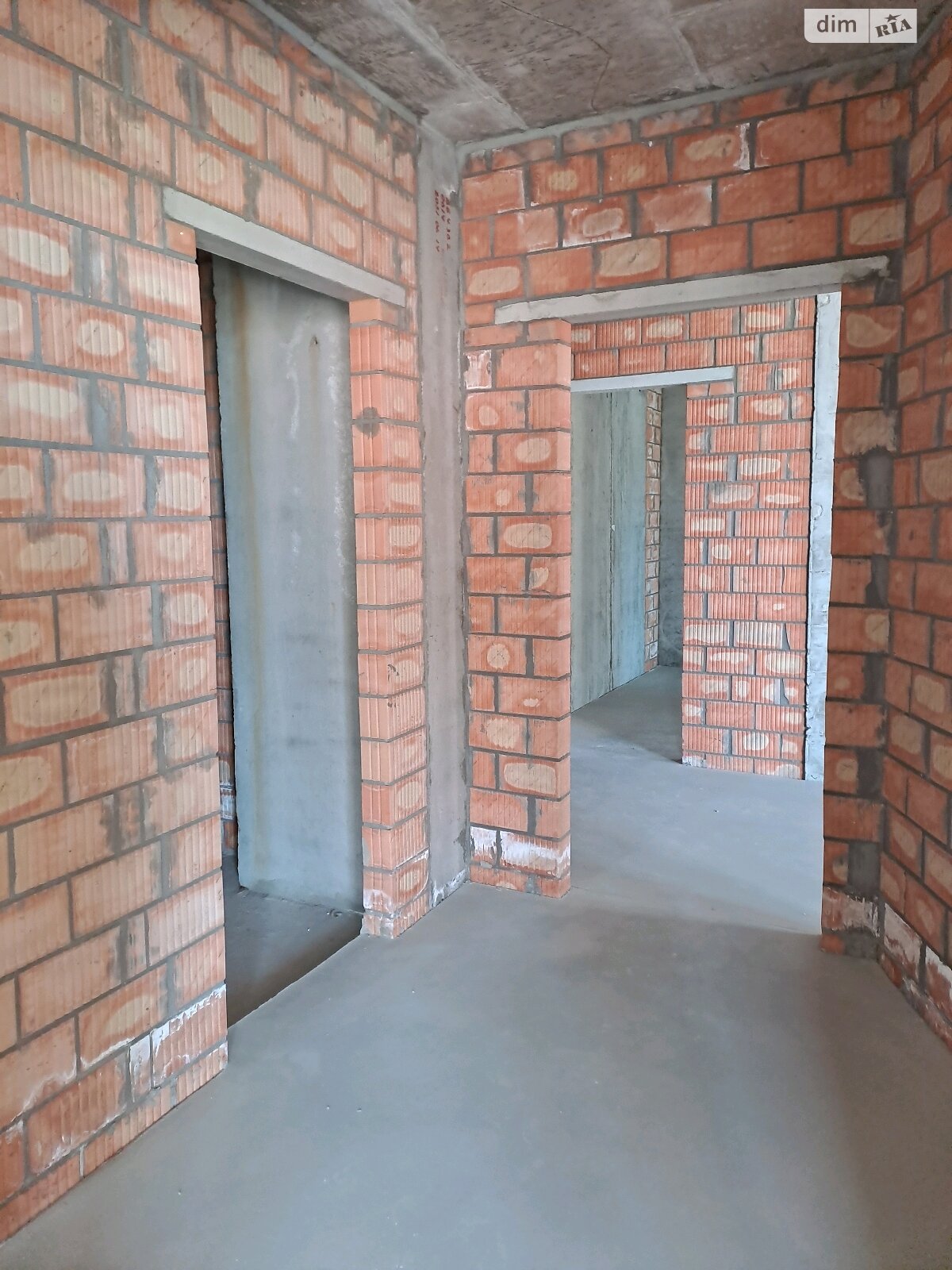 Продаж трикімнатної квартири в Києві, на вул. Євгена Маланюка 101, район Дніпровський фото 1 Продаж трикімнатної квартири в Києві, на вул. Євгена Маланюка 101, район Дніпровський фото 1