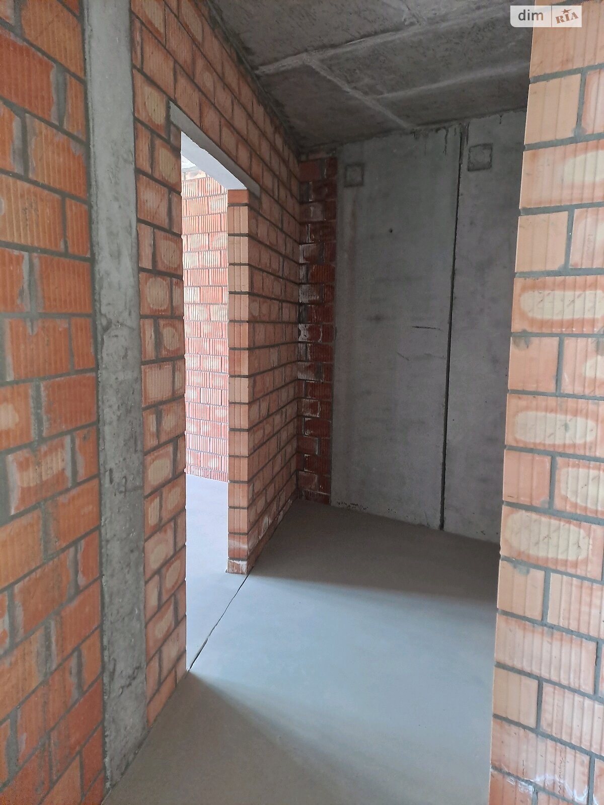 Продаж трикімнатної квартири в Києві, на вул. Євгена Маланюка 101, район Дніпровський фото 1 Продаж трикімнатної квартири в Києві, на вул. Євгена Маланюка 101, район Дніпровський фото 1