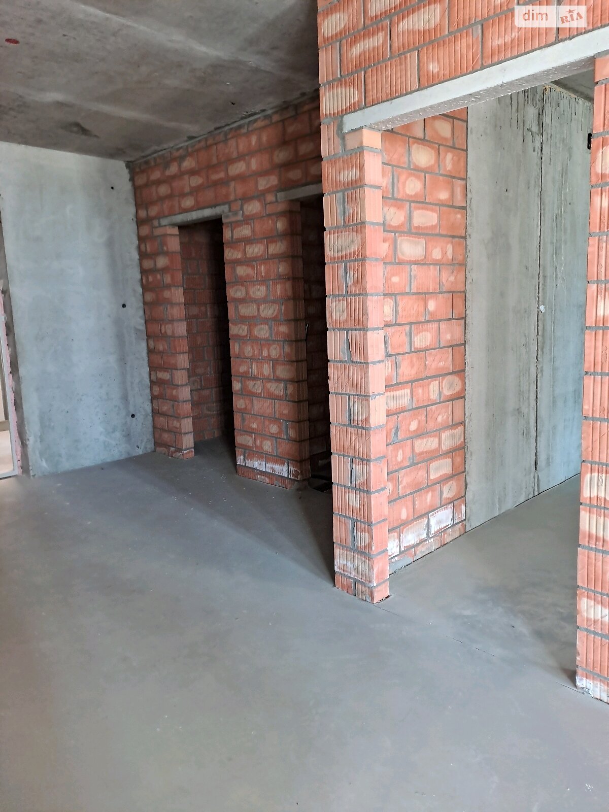 Продаж трикімнатної квартири в Києві, на вул. Євгена Маланюка 101, район Дніпровський фото 1 Продаж трикімнатної квартири в Києві, на вул. Євгена Маланюка 101, район Дніпровський фото 1