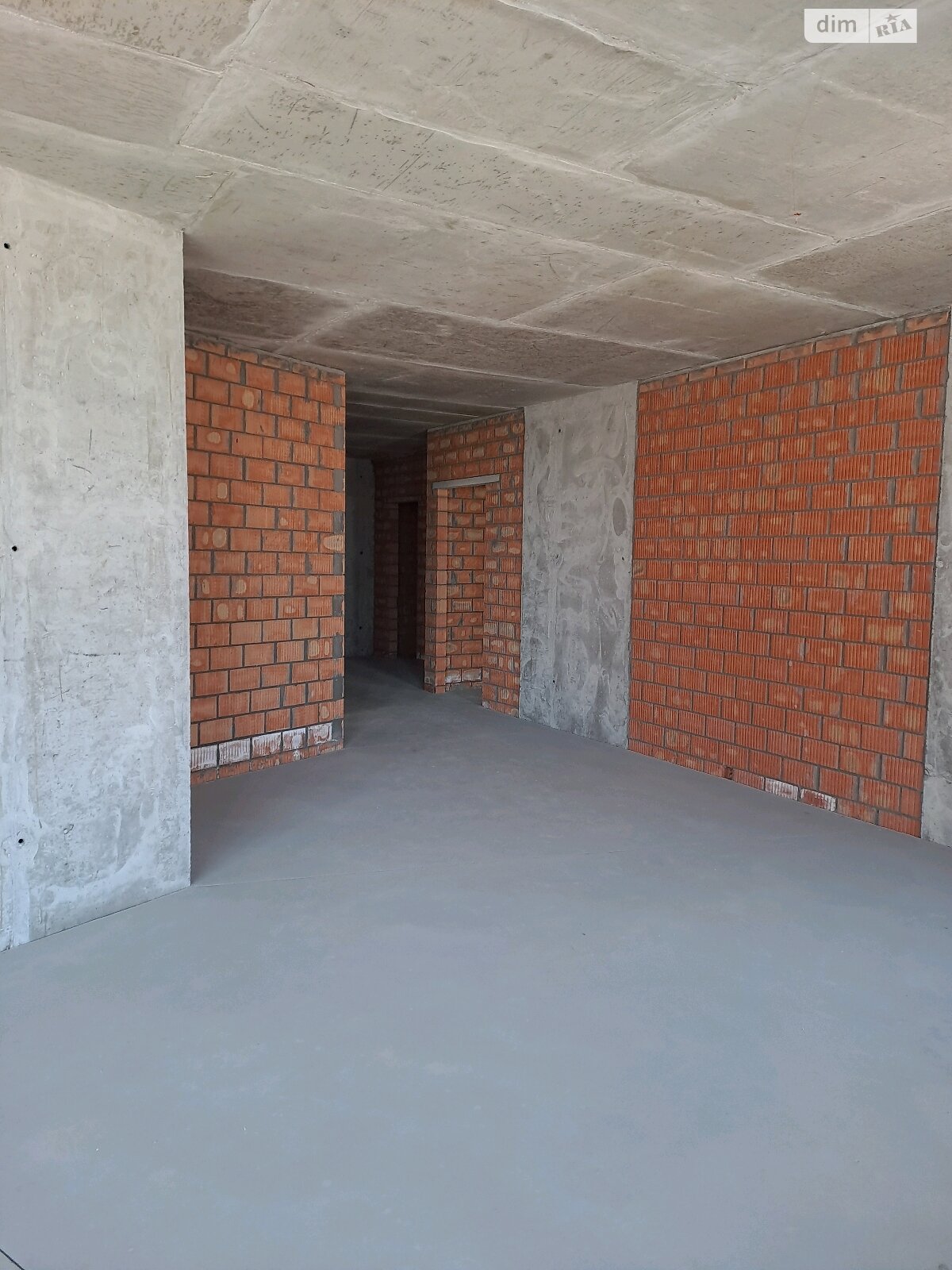 Продаж трикімнатної квартири в Києві, на вул. Євгена Маланюка 101, район Дніпровський фото 1 Продаж трикімнатної квартири в Києві, на вул. Євгена Маланюка 101, район Дніпровський фото 1