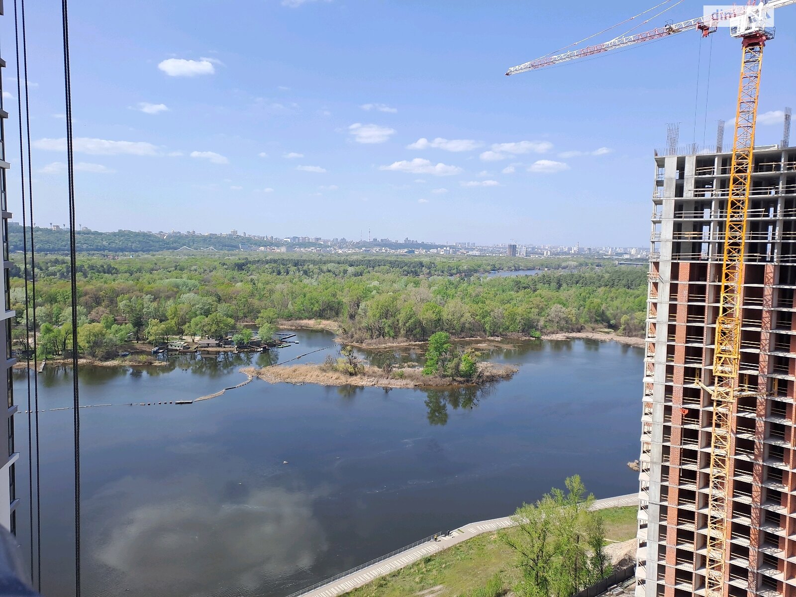 Продаж трикімнатної квартири в Києві, на вул. Євгена Маланюка 101, район Дніпровський фото 1 Продаж трикімнатної квартири в Києві, на вул. Євгена Маланюка 101, район Дніпровський фото 1