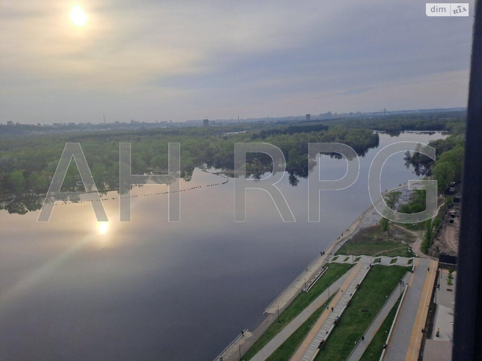 Продаж двокімнатної квартири в Києві, на вул. Микільсько-Слобідська 15, район Дніпровський фото 1 Продаж двокімнатної квартири в Києві, на вул. Микільсько-Слобідська 15, район Дніпровський фото 1
