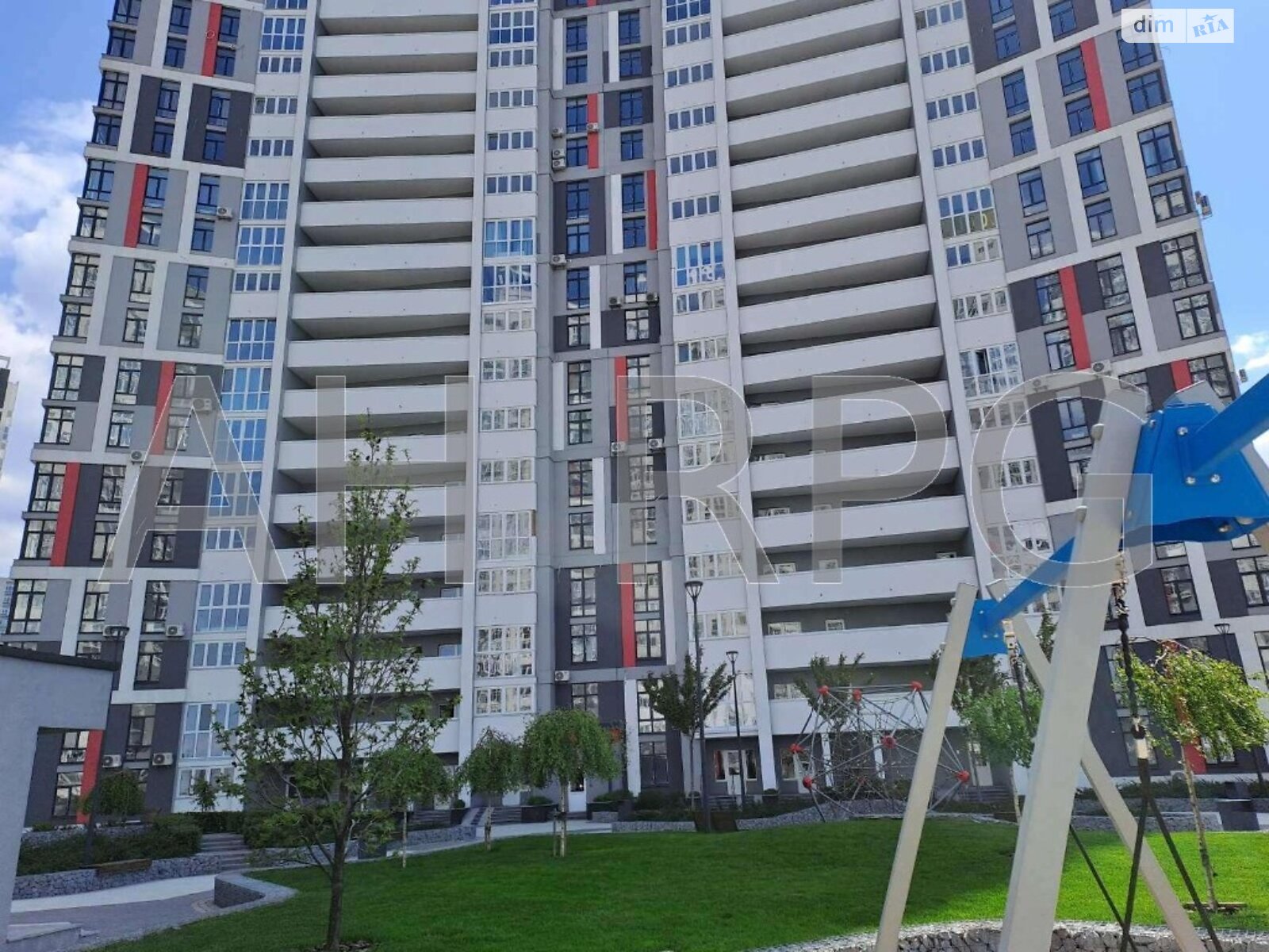 Продажа трехкомнатной квартиры в Киеве, на ул. Евгения Маланюка 28, район Днепровский фото 1