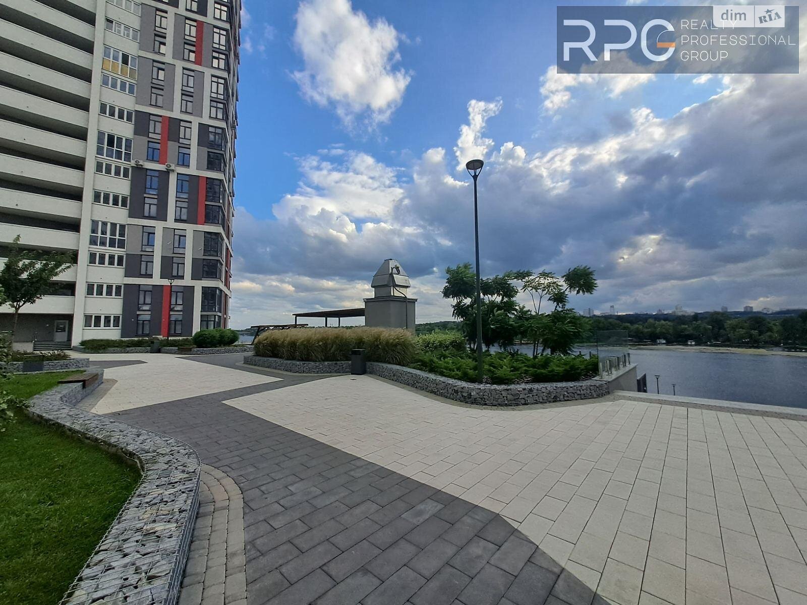 Продажа трехкомнатной квартиры в Киеве, на ул. Евгения Маланюка 101, район Днепровский фото 1 Продажа трехкомнатной квартиры в Киеве, на ул. Евгения Маланюка 101, район Днепровский фото 1
