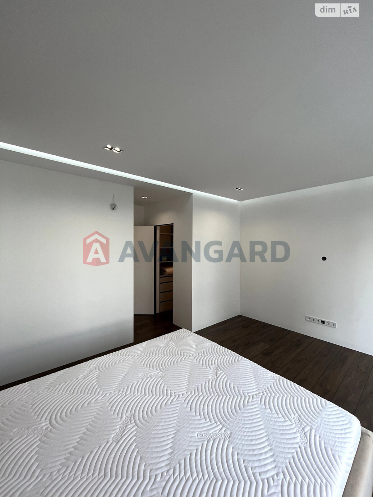 Продаж однокімнатної квартири в Києві, на вул. Князя Романа Мстиславича 28Б, район Дніпровський фото 1 Продаж однокімнатної квартири в Києві, на вул. Князя Романа Мстиславича 28Б, район Дніпровський фото 1