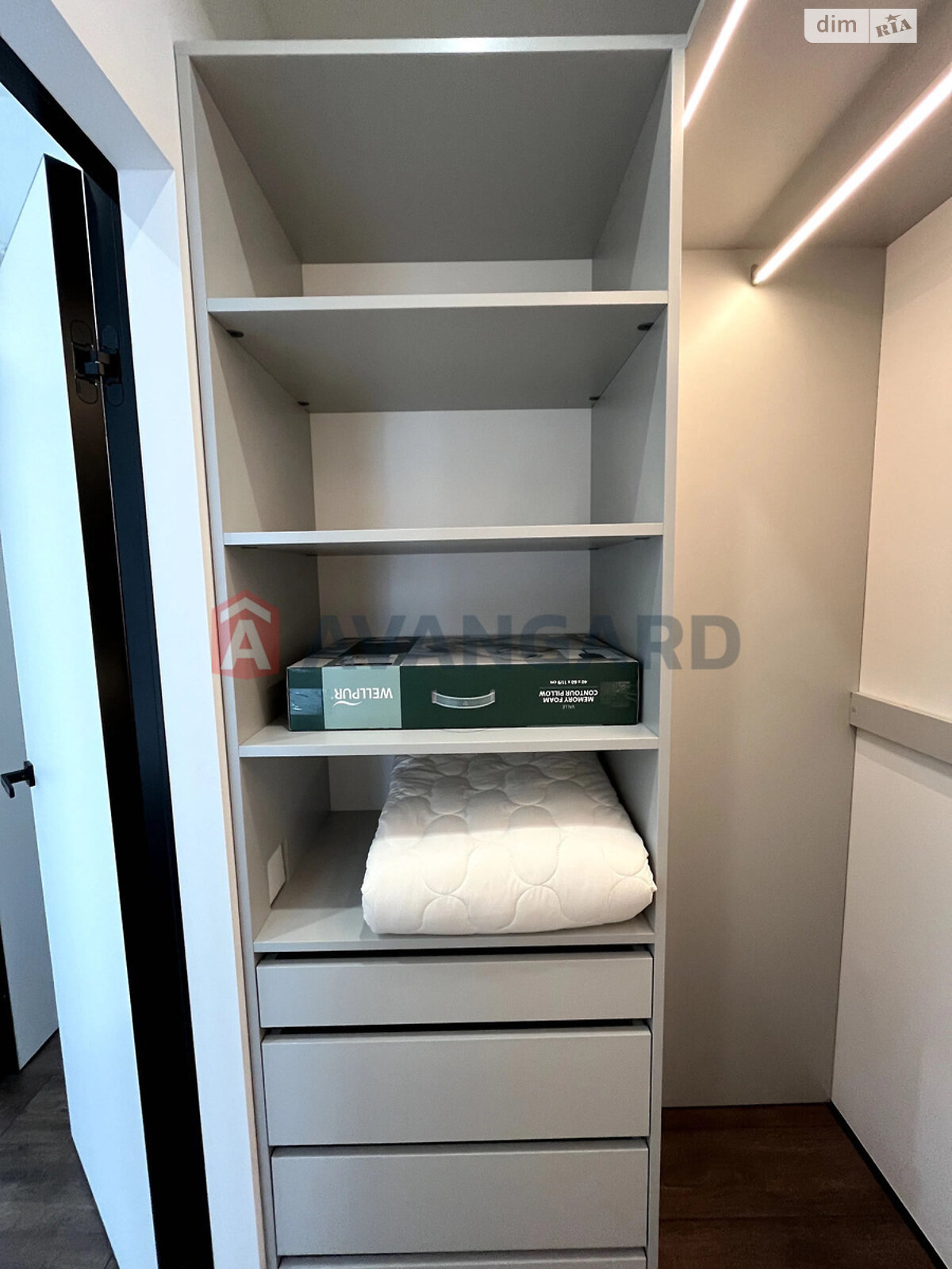 Продаж однокімнатної квартири в Києві, на вул. Князя Романа Мстиславича 28Б, район Дніпровський фото 1 Продаж однокімнатної квартири в Києві, на вул. Князя Романа Мстиславича 28Б, район Дніпровський фото 1