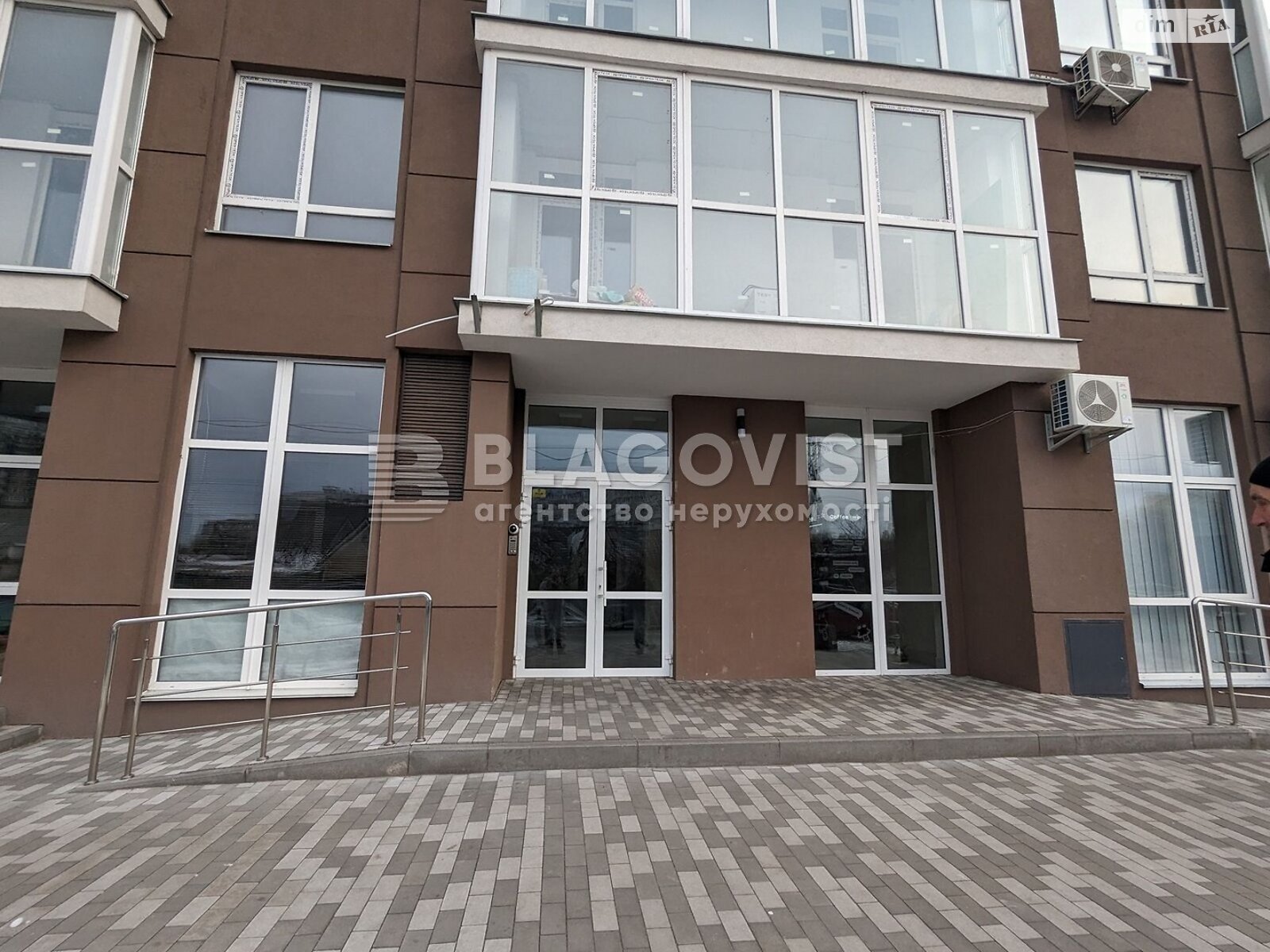 Продаж трикімнатної квартири в Києві, на вул. Гроденська 14, район Дніпровський фото 1