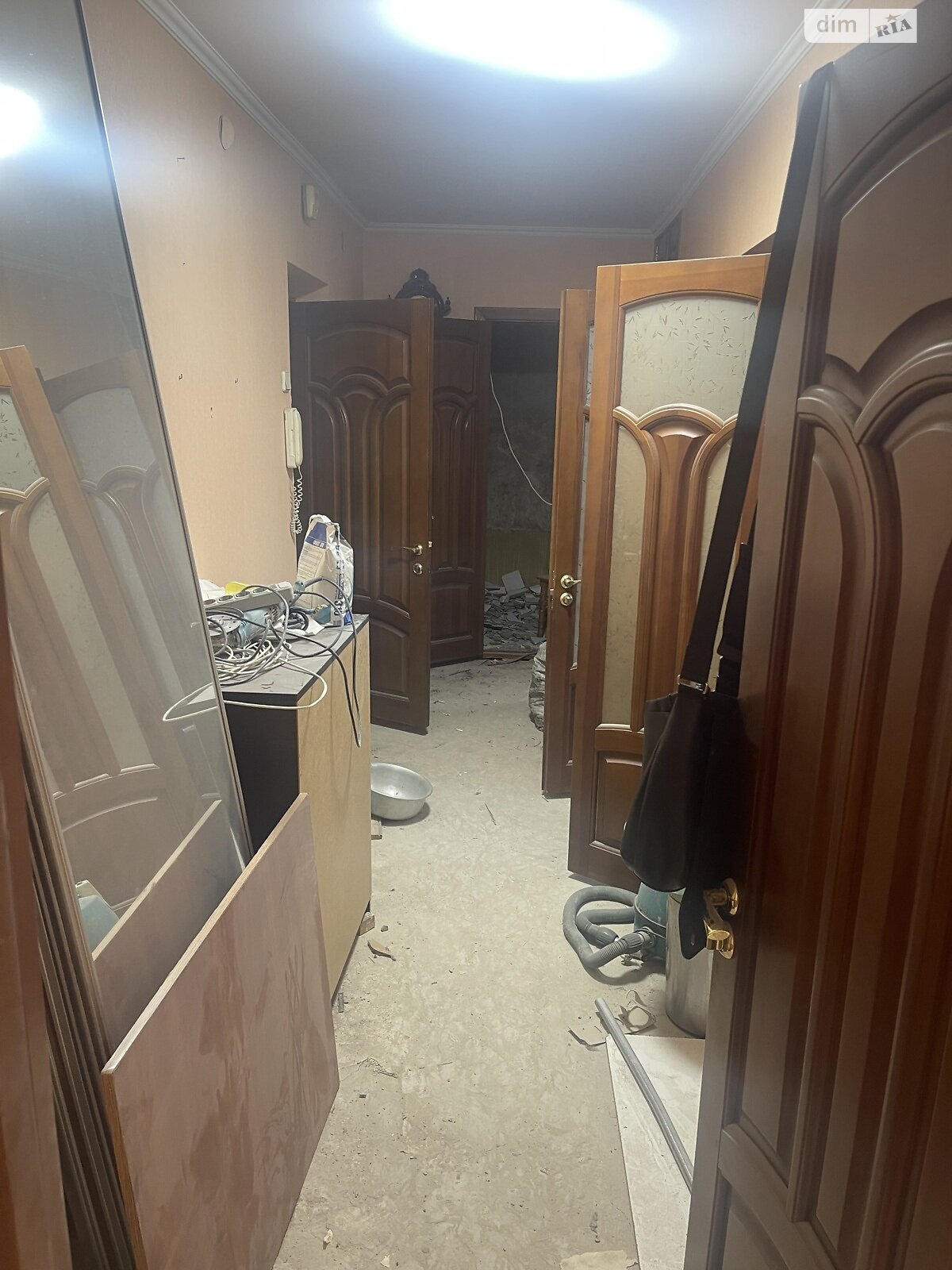 Продажа двухкомнатной квартиры в Киеве, на ул. Хорольская 10, район Днепровский фото 1 Продажа двухкомнатной квартиры в Киеве, на ул. Хорольская 10, район Днепровский фото 1