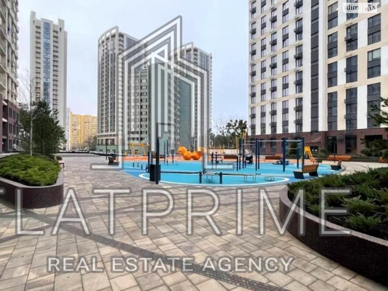 Продажа трехкомнатной квартиры в Киеве, на ул. Князя Романа Мстиславича 22, район Днепровский фото 1