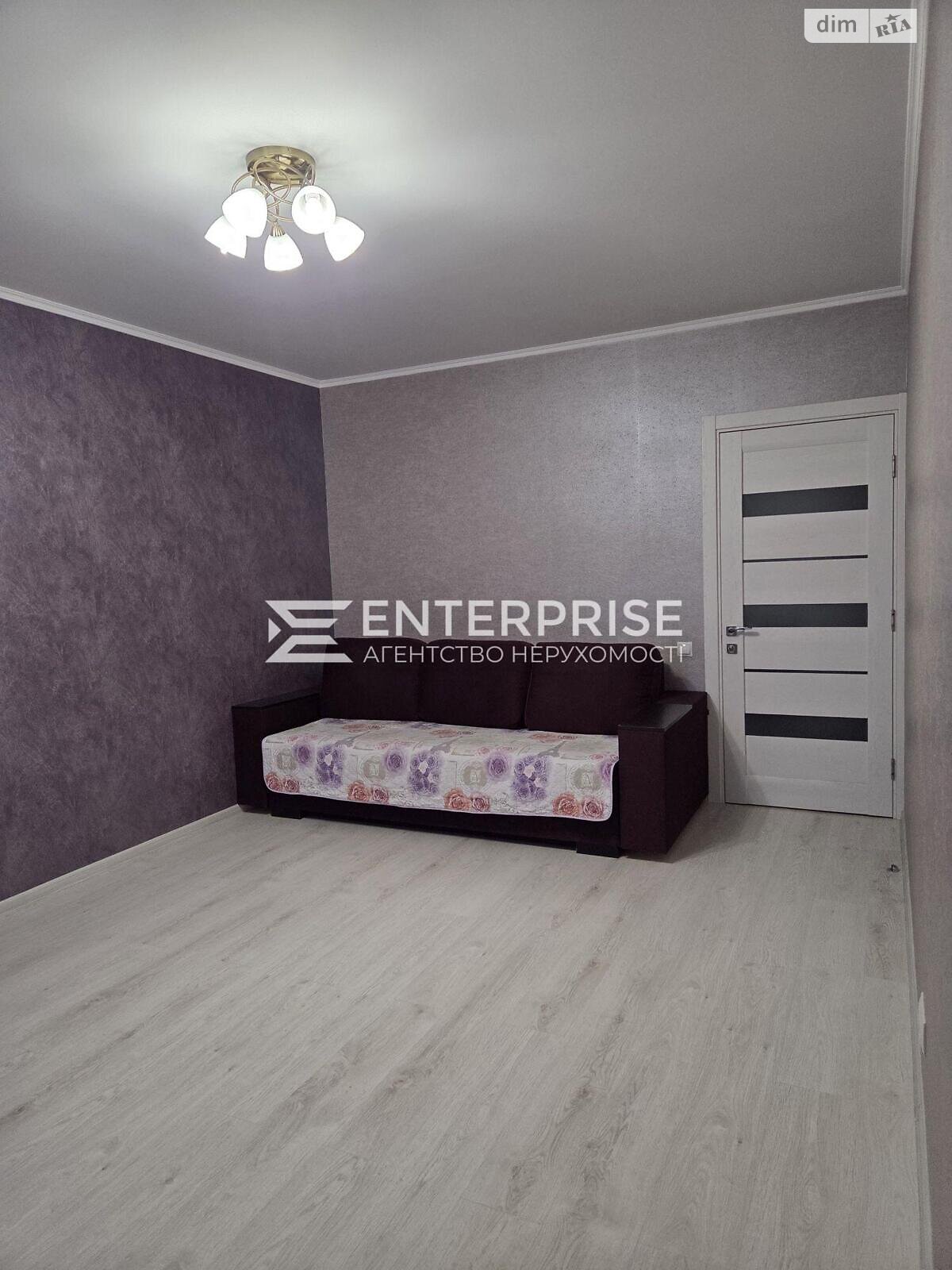 Продаж трикімнатної квартири в Києві, на вул. Климента Квітки 1А, район Дніпровський фото 1