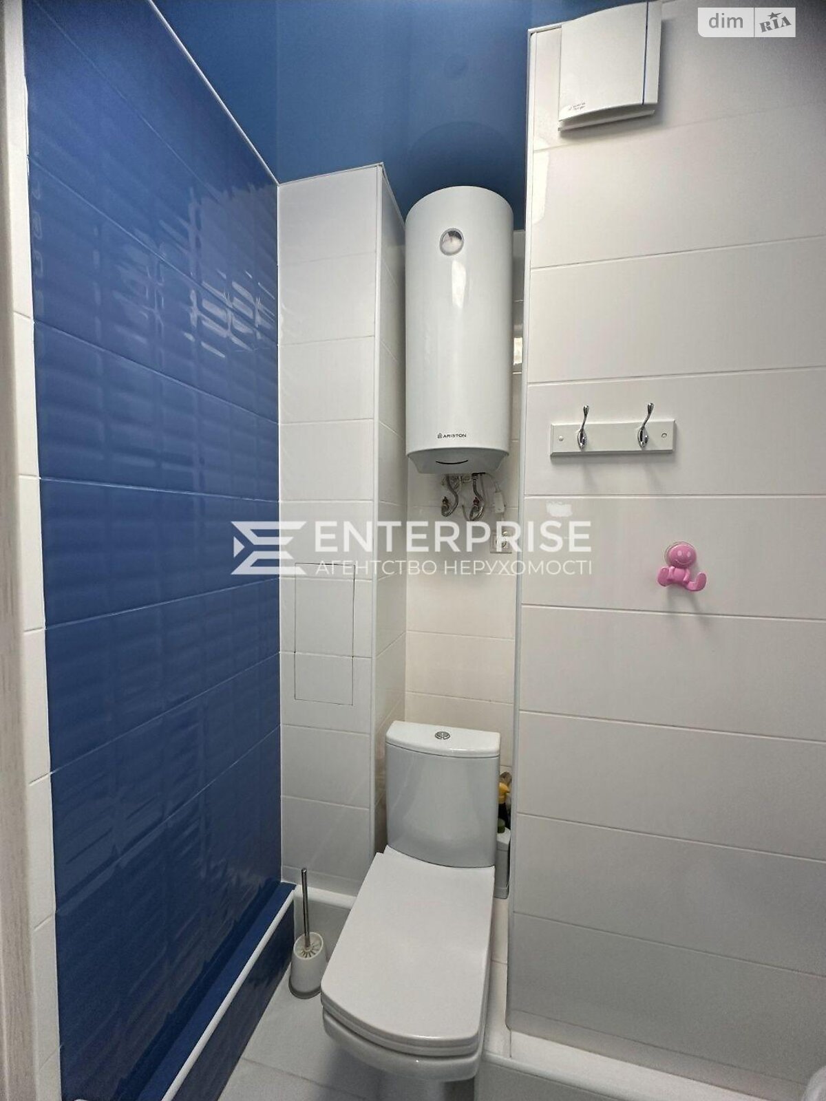 Продаж трикімнатної квартири в Києві, на вул. Климента Квітки 1А, район Дніпровський фото 1