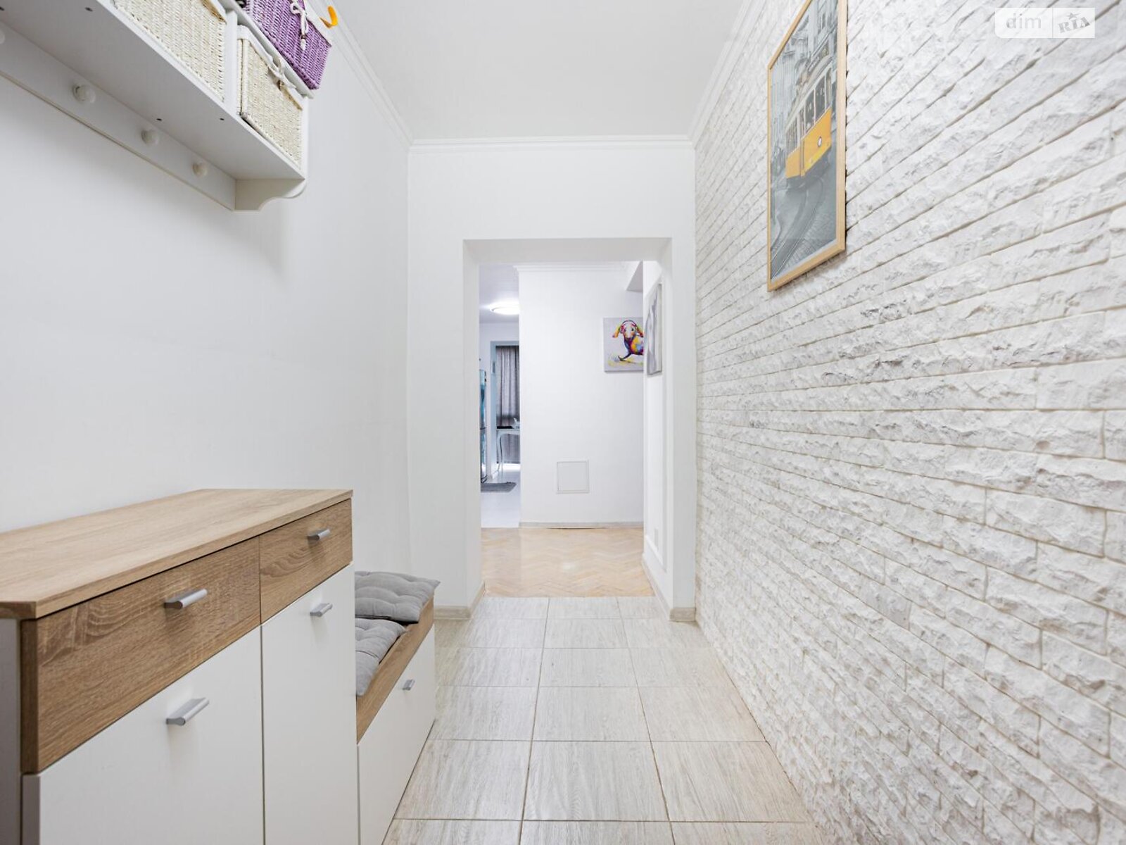 Продаж трикімнатної квартири в Києві, на вул. Митрополита Андрія Шептицького 3Б, район Дніпровський фото 1