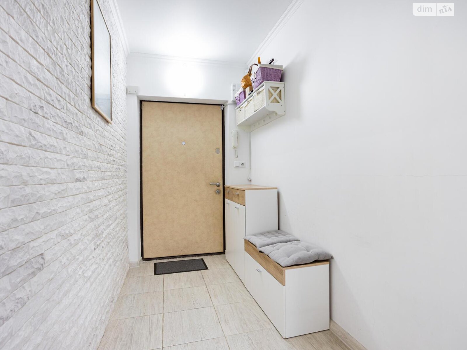 Продаж трикімнатної квартири в Києві, на вул. Митрополита Андрія Шептицького 3Б, район Дніпровський фото 1