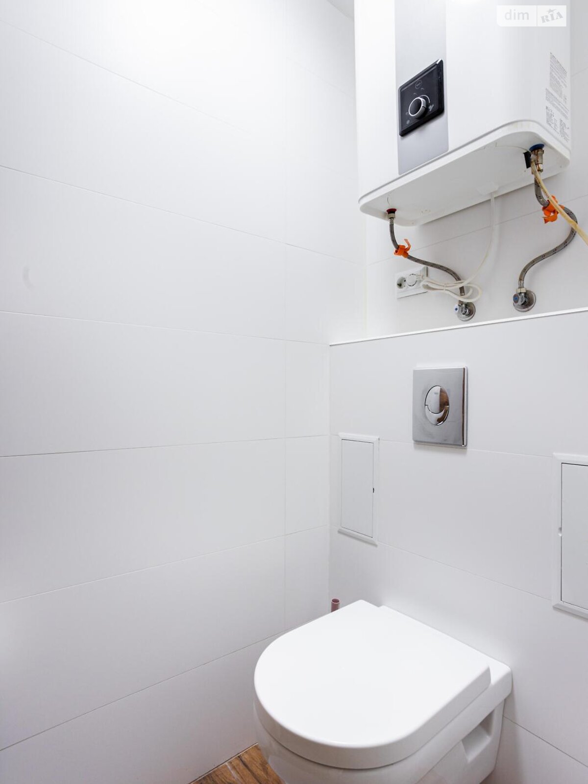 Продаж трикімнатної квартири в Києві, на вул. Митрополита Андрія Шептицького 3Б, район Дніпровський фото 1