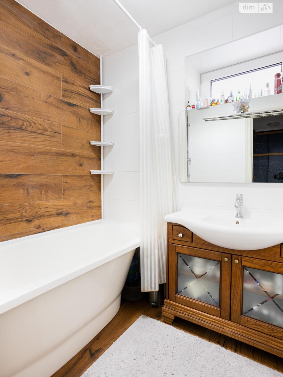 Продаж трикімнатної квартири в Києві, на вул. Митрополита Андрія Шептицького 3Б, район Дніпровський фото 1