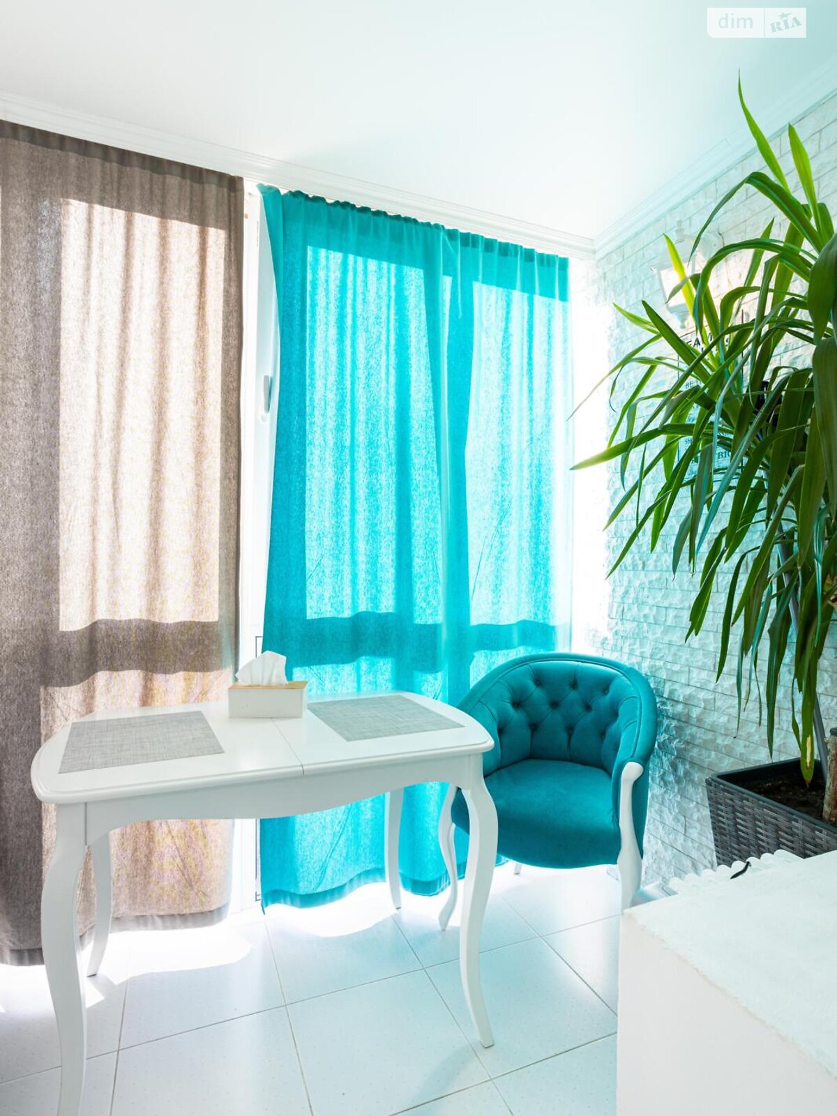 Продаж трикімнатної квартири в Києві, на вул. Митрополита Андрія Шептицького 3Б, район Дніпровський фото 1