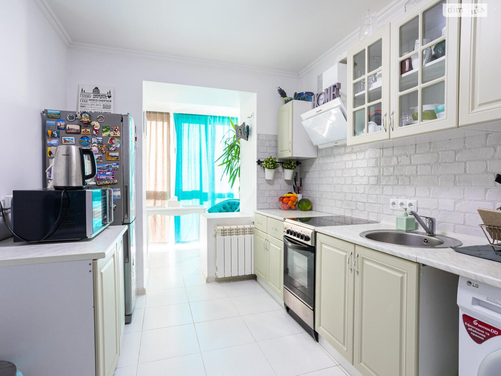 Продаж трикімнатної квартири в Києві, на вул. Митрополита Андрія Шептицького 3Б, район Дніпровський фото 1