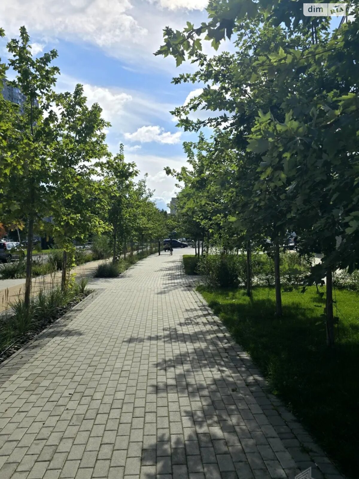 Продаж однокімнатної квартири в Києві, на вул. Микільсько-Слобідська 11, район Дніпровський фото 1