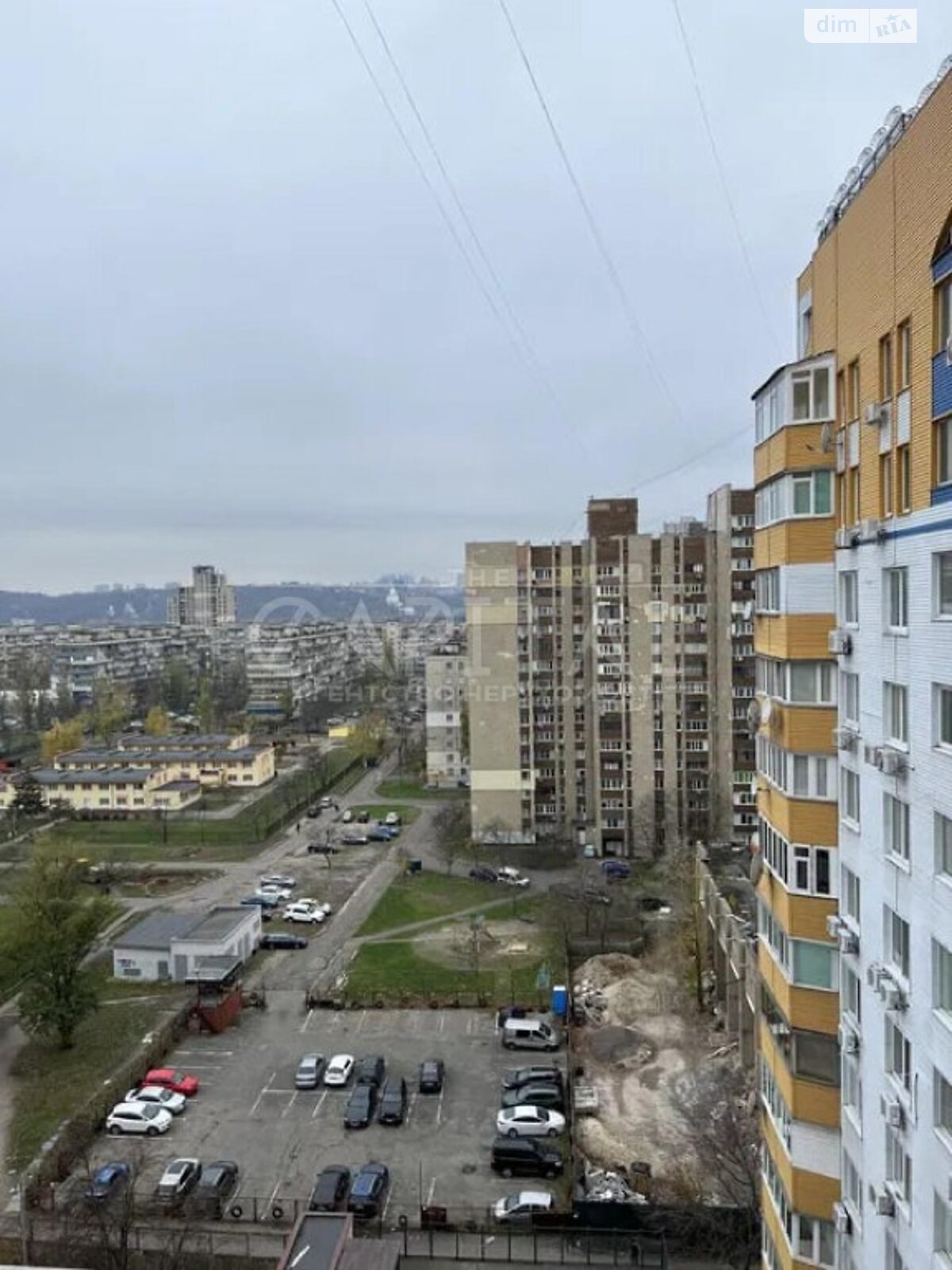 Продажа трехкомнатной квартиры в Киеве, на просп. Павла Тычины, район Днепровский фото 1 Продажа трехкомнатной квартиры в Киеве, на просп. Павла Тычины, район Днепровский фото 1