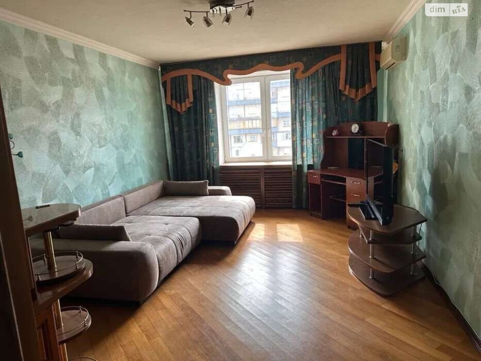Продаж однокімнатної квартири в Києві, на просп. Павла Тичини 16/2, район Дніпровський фото 1 Продаж однокімнатної квартири в Києві, на просп. Павла Тичини 16/2, район Дніпровський фото 1