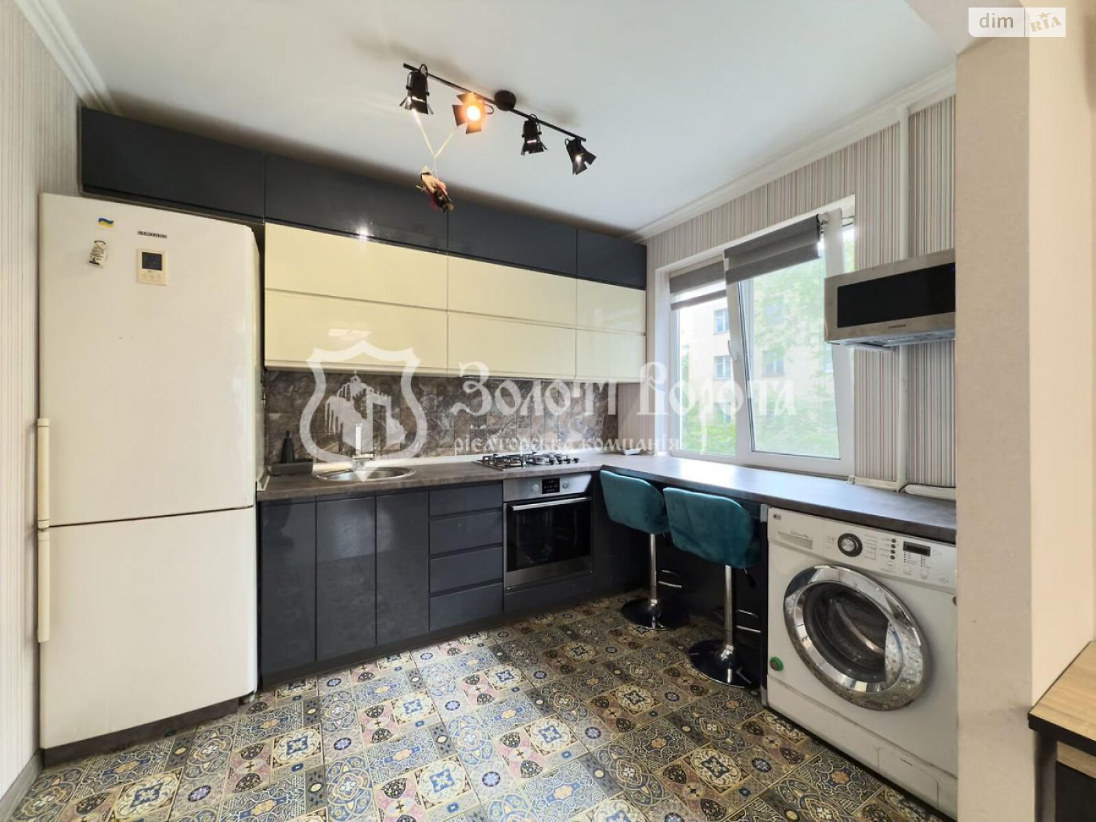 Продажа двухкомнатной квартиры в Киеве, на ул. Пражская 32, район Днепровский фото 1 Продажа двухкомнатной квартиры в Киеве, на ул. Пражская 32, район Днепровский фото 1
