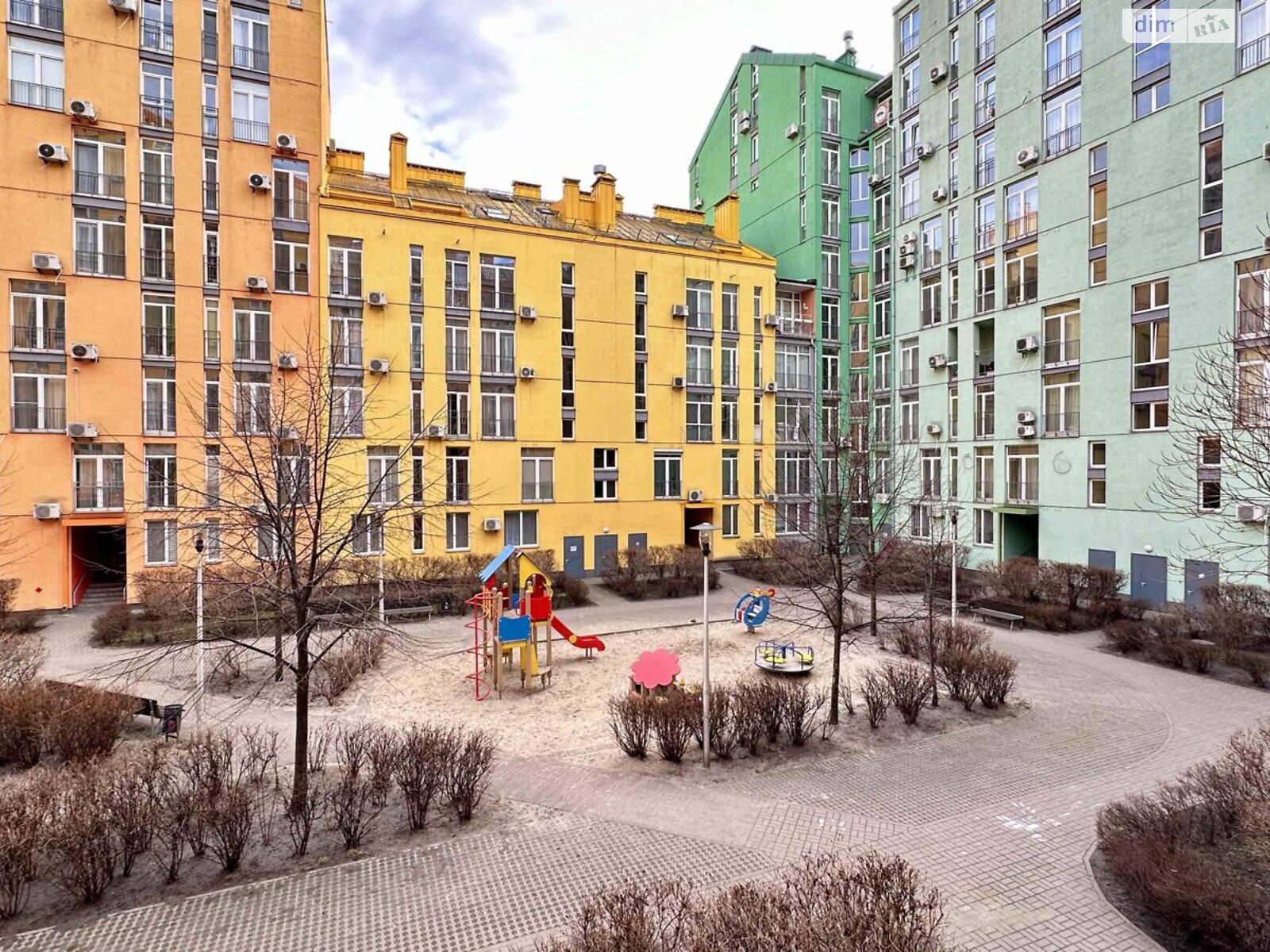 Продажа трехкомнатной квартиры в Киеве, на ул. Регенераторная 4 корпус 5, район Днепровский фото 1