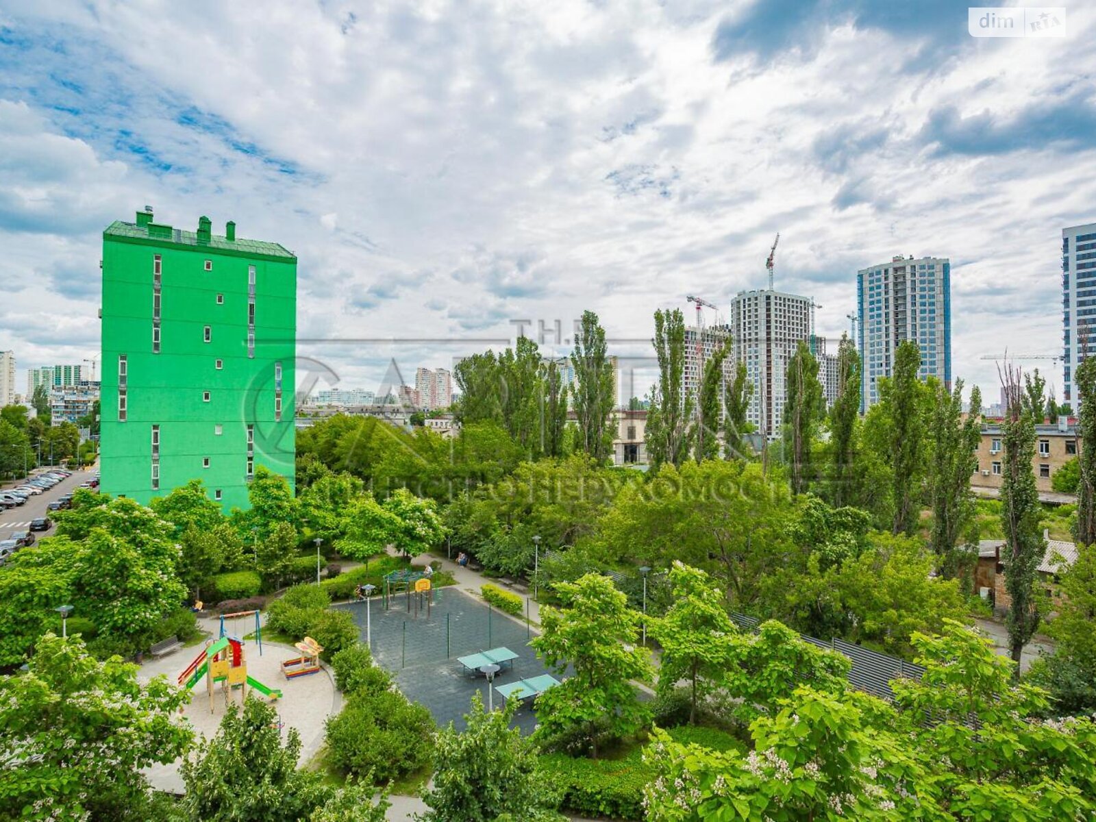 Продаж чотирикімнатної квартири в Києві, на вул. Регенераторна 4 корпус 15, район Дніпровський фото 1 Продаж чотирикімнатної квартири в Києві, на вул. Регенераторна 4 корпус 15, район Дніпровський фото 1