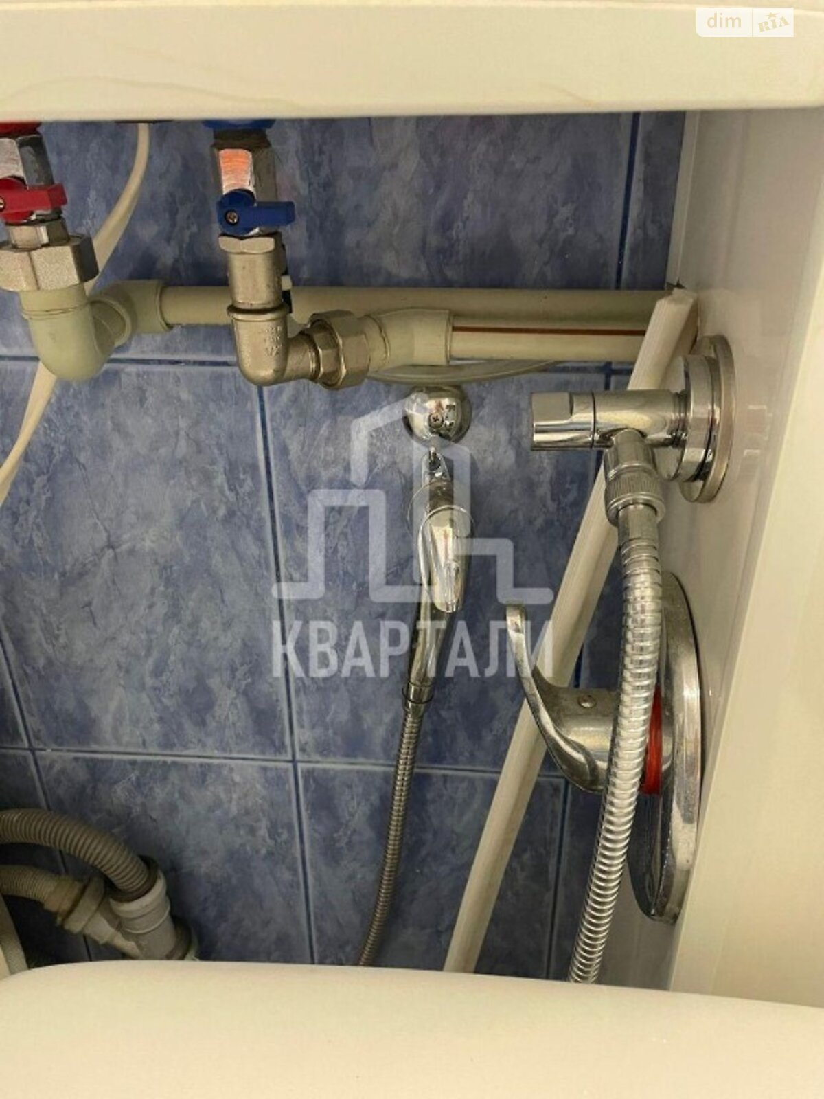Продажа двухкомнатной квартиры в Киеве, на ул. Строителей 16, район Днепровский фото 1 Продажа двухкомнатной квартиры в Киеве, на ул. Строителей 16, район Днепровский фото 1
