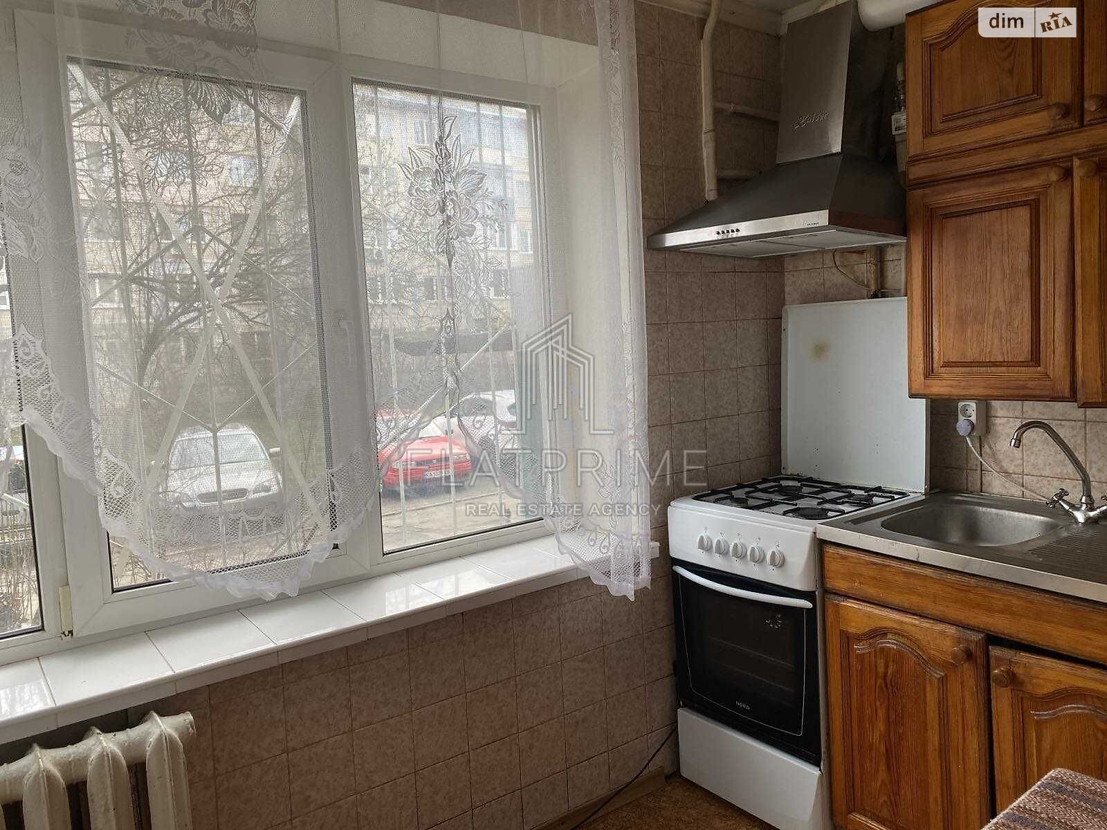 Продажа двухкомнатной квартиры в Киеве, на ул. Строителей 17, район Днепровский фото 1