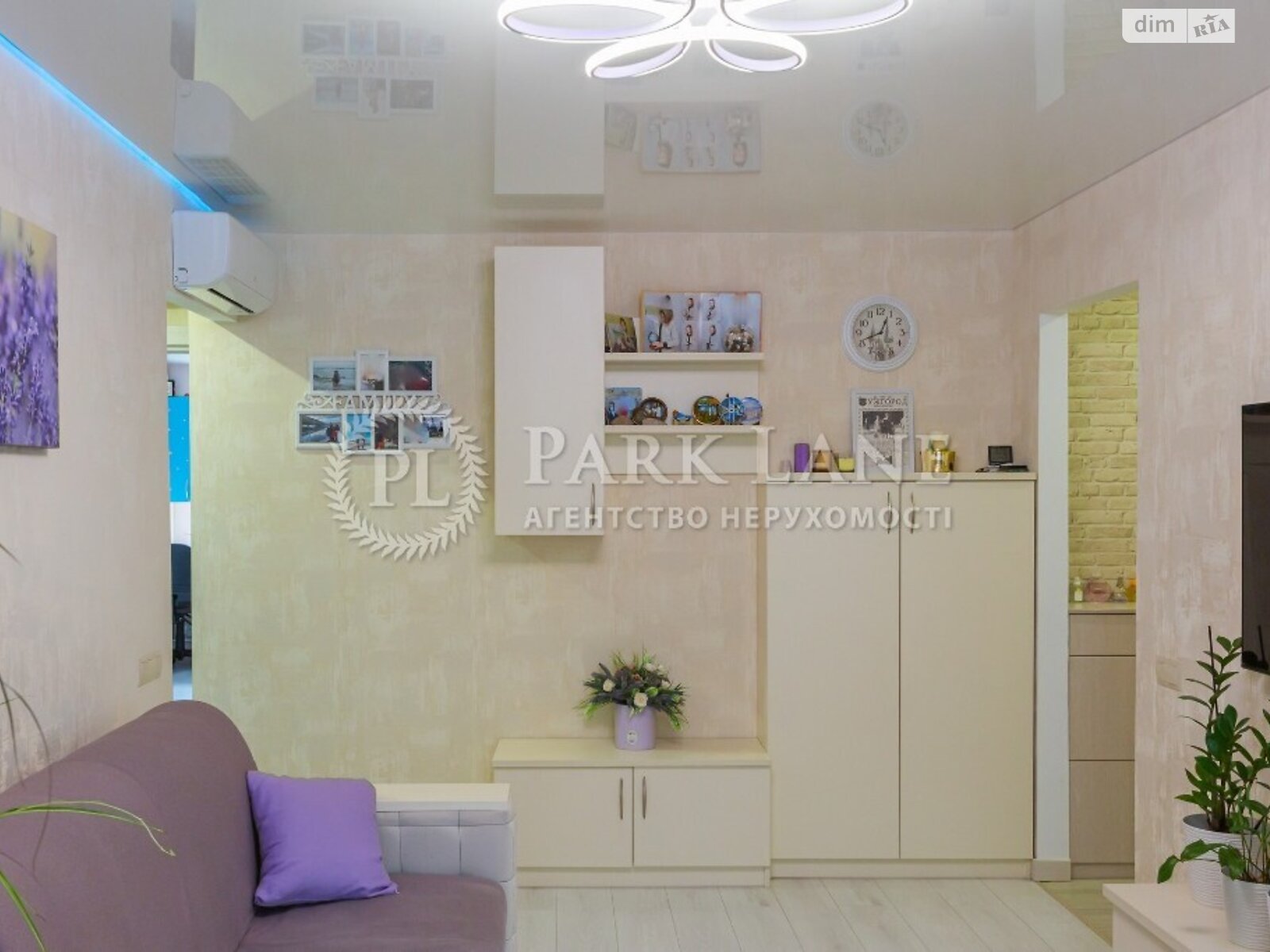 Продажа трехкомнатной квартиры в Киеве, на бул. Верховного Совета 25, район Днепровский фото 1