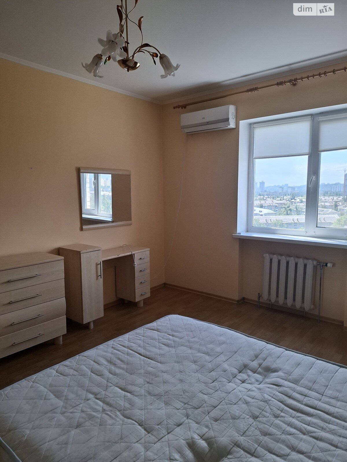 Продаж двокімнатної квартири в Києві, на бул. Верховної Ради 14Б, район Дніпровський фото 1 Продаж двокімнатної квартири в Києві, на бул. Верховної Ради 14Б, район Дніпровський фото 1