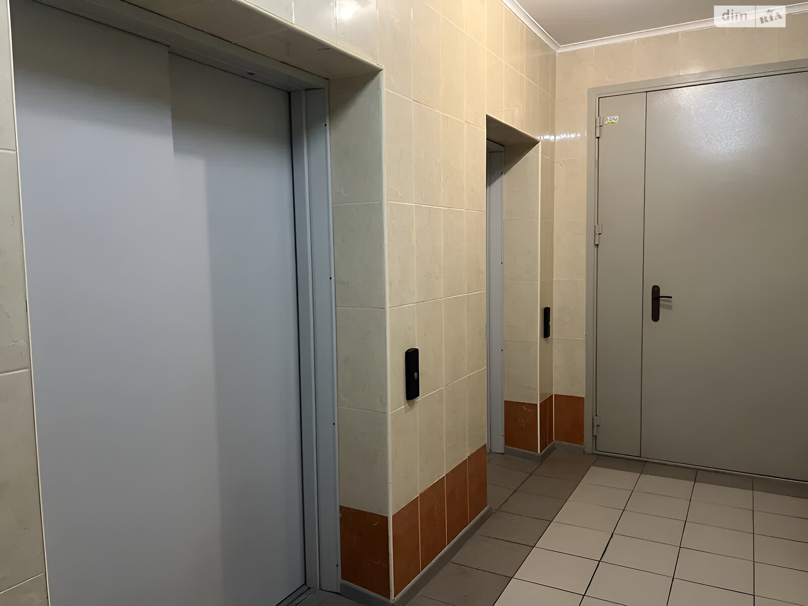 Продажа однокомнатной квартиры в Киеве, на ул. Воскресенская 12А, район Днепровский фото 1 Продажа однокомнатной квартиры в Киеве, на ул. Воскресенская 12А, район Днепровский фото 1