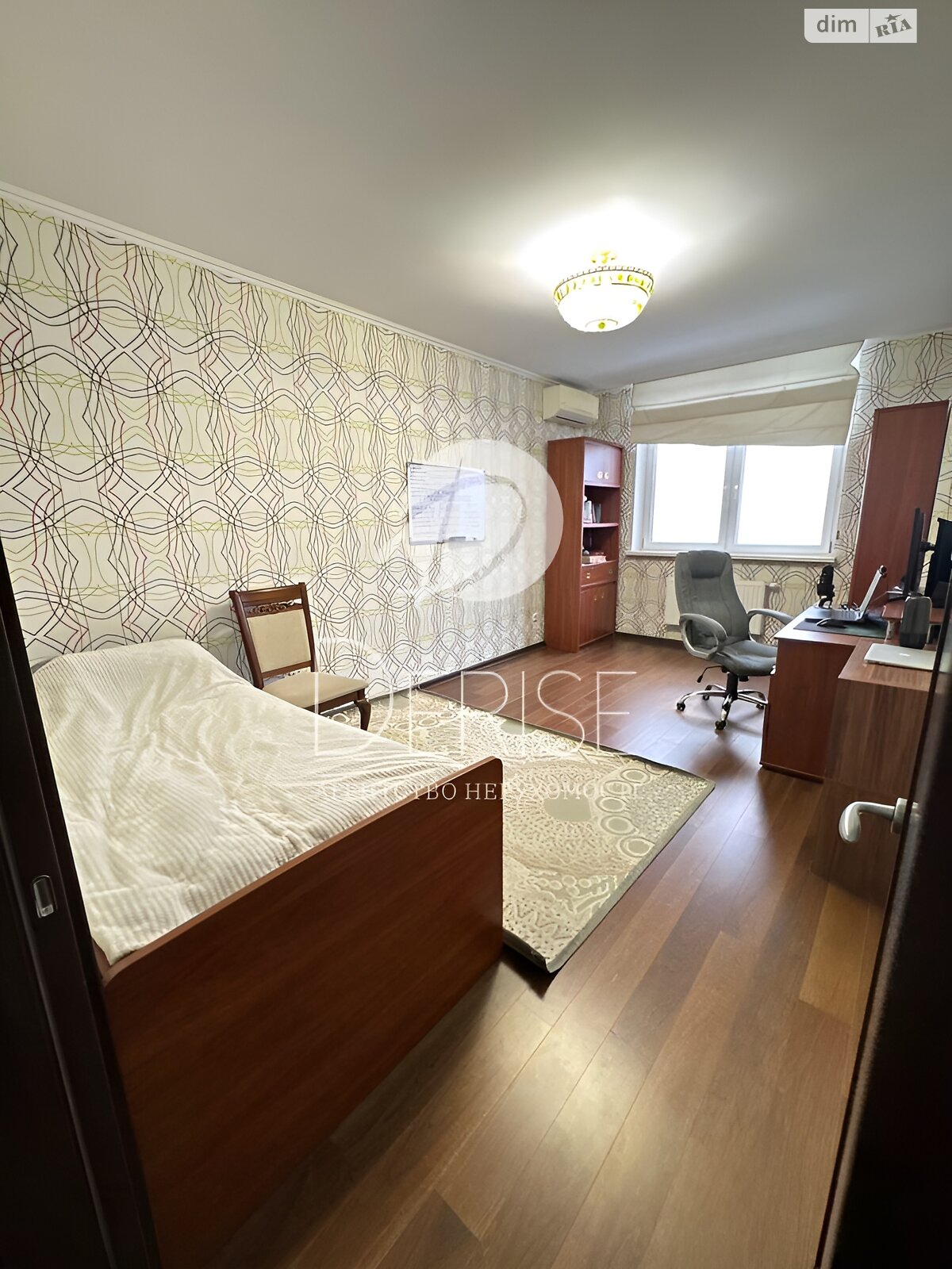Продажа четырехкомнатной квартиры в Киеве, на ул. Воскресенская 14Б, район Днепровский фото 1 Продажа четырехкомнатной квартиры в Киеве, на ул. Воскресенская 14Б, район Днепровский фото 1