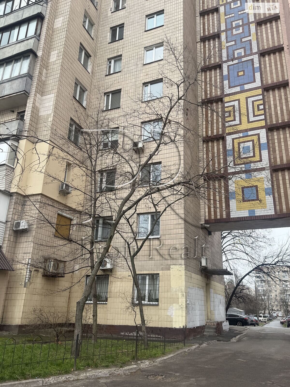 Продаж трикімнатної квартири в Києві, на просп. Воскресенський 56, район Дніпровський фото 1 Продаж трикімнатної квартири в Києві, на просп. Воскресенський 56, район Дніпровський фото 1