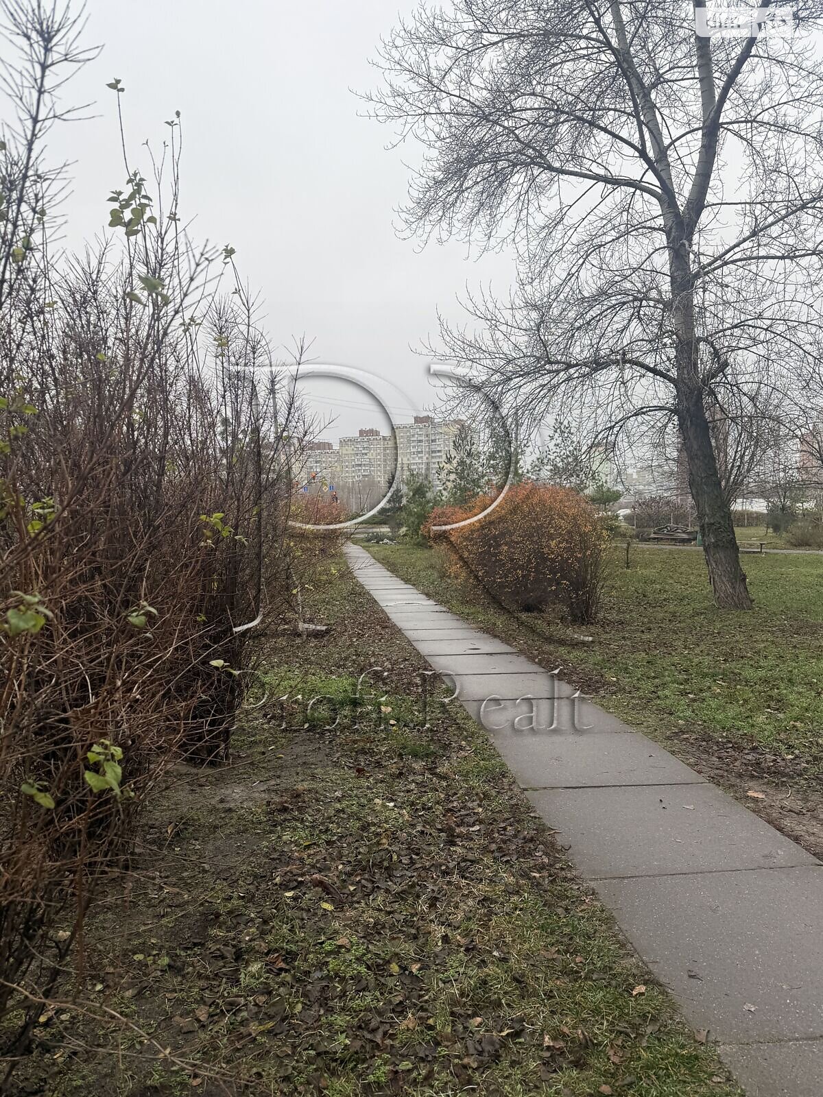 Продаж трикімнатної квартири в Києві, на просп. Воскресенський 56, район Дніпровський фото 1 Продаж трикімнатної квартири в Києві, на просп. Воскресенський 56, район Дніпровський фото 1