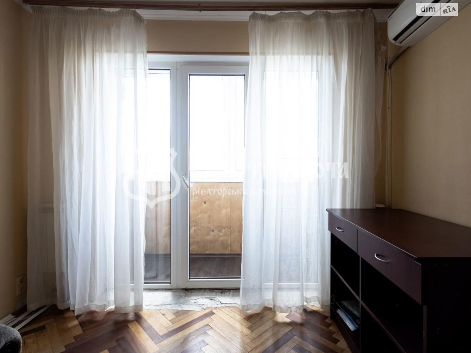 Продажа двухкомнатной квартиры в Киеве, на просп. Соборности 9, район Днепровский фото 1 Продажа двухкомнатной квартиры в Киеве, на просп. Соборности 9, район Днепровский фото 1