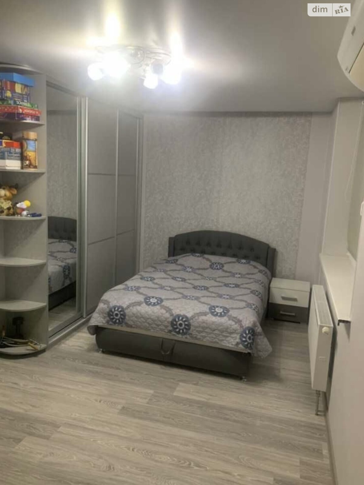 Продаж трикімнатної квартири в Києві, на вул. Юрія Поправки 14, район Дніпровський фото 1 Продаж трикімнатної квартири в Києві, на вул. Юрія Поправки 14, район Дніпровський фото 1