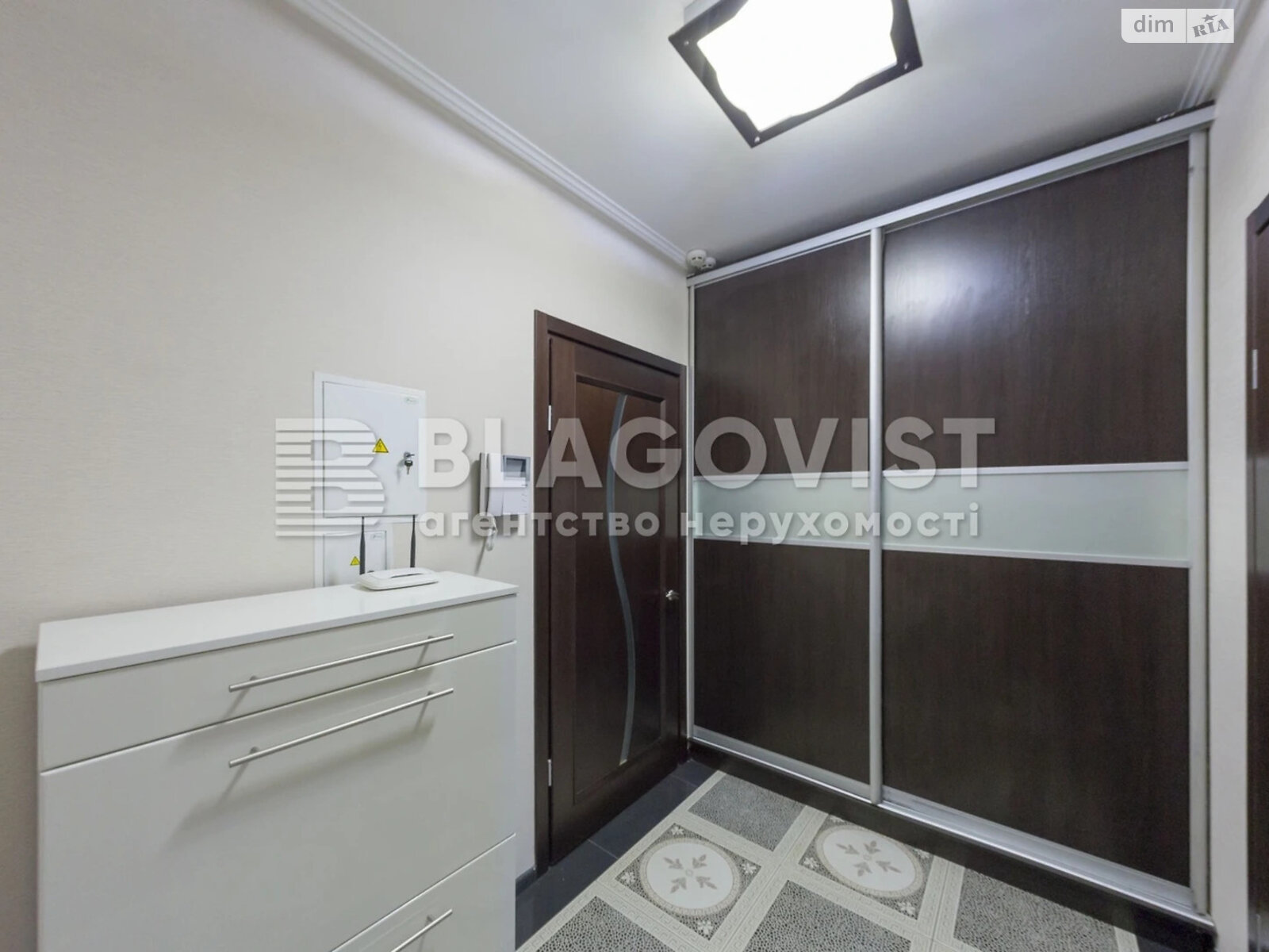 Продаж однокімнатної квартири в Києві, на вул. Юрія Шумського 1Б, район Дніпровський фото 1 Продаж однокімнатної квартири в Києві, на вул. Юрія Шумського 1Б, район Дніпровський фото 1