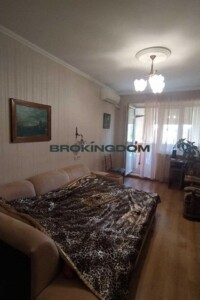 Продаж трикімнатної квартири в Києві, на вул. Юрія Шумського 10, район Дніпровський фото 2