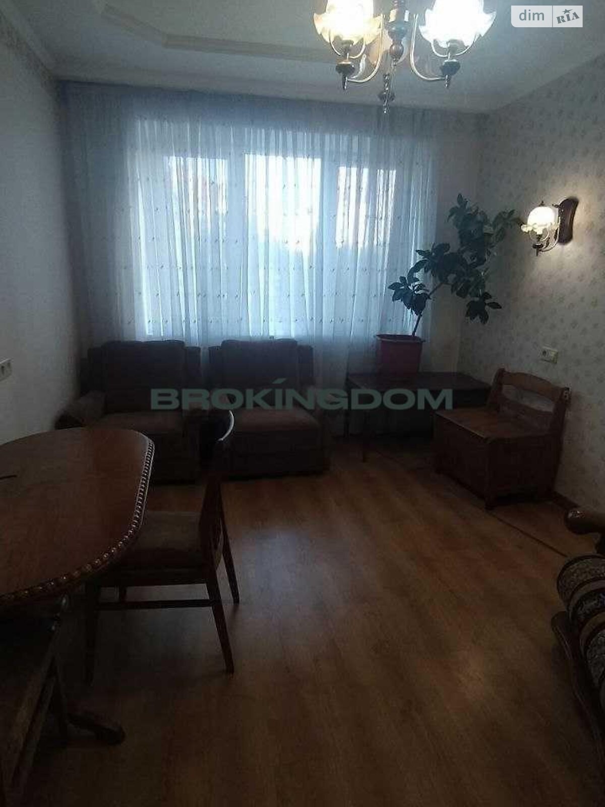 Продаж трикімнатної квартири в Києві, на вул. Юрія Шумського 10, район Дніпровський фото 1 Продаж трикімнатної квартири в Києві, на вул. Юрія Шумського 10, район Дніпровський фото 1