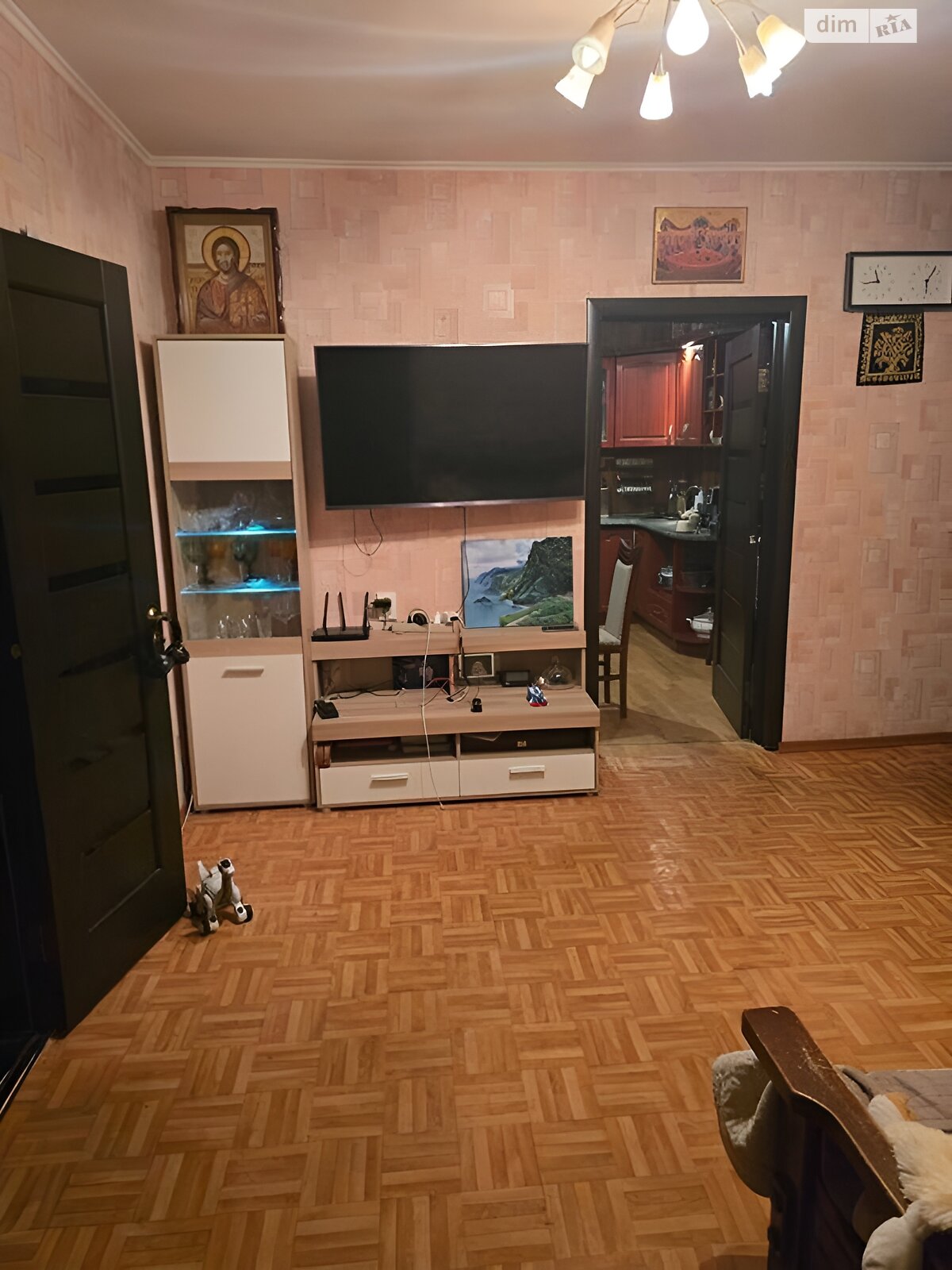 Продаж трикімнатної квартири в Києві, на вул. Драгоманова 1К, фото 1 Продаж трикімнатної квартири в Києві, на вул. Драгоманова 1К, фото 1