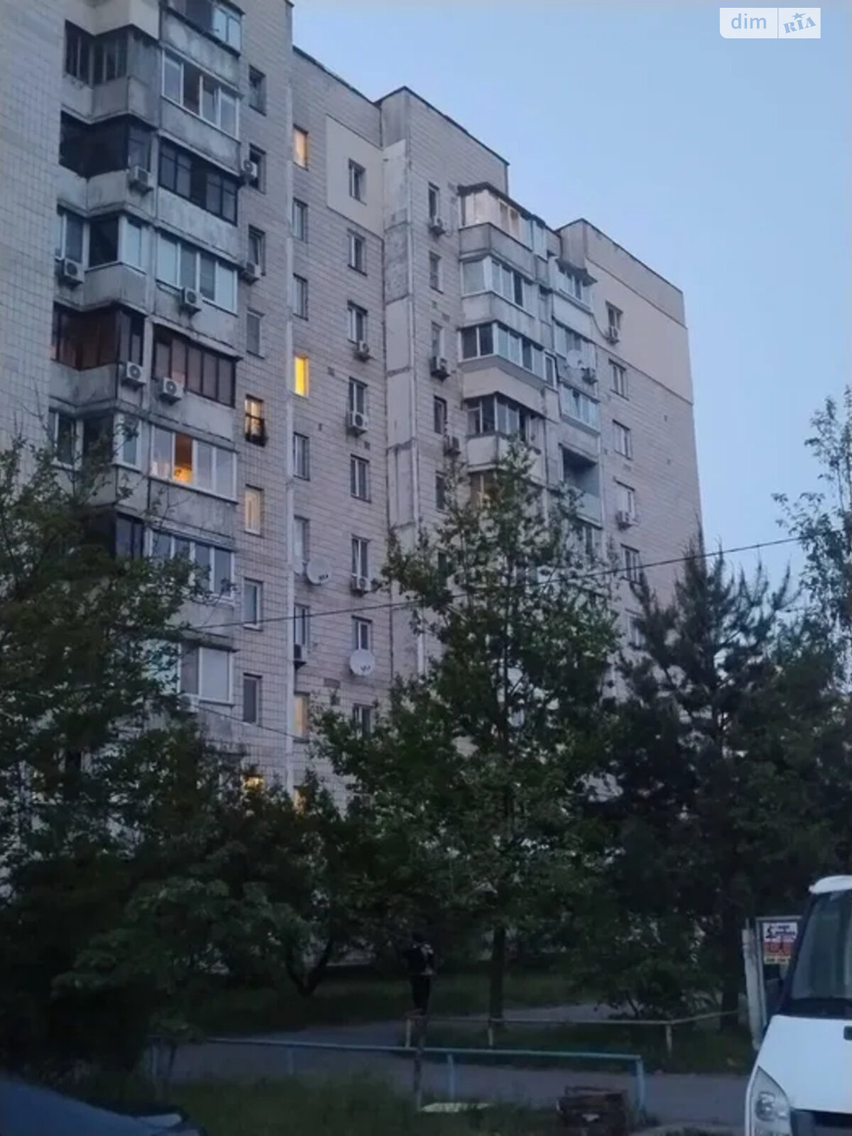 Продаж двокімнатної квартири в Києві, на вул. Драгоманова 5, фото 1 Продаж двокімнатної квартири в Києві, на вул. Драгоманова 5, фото 1