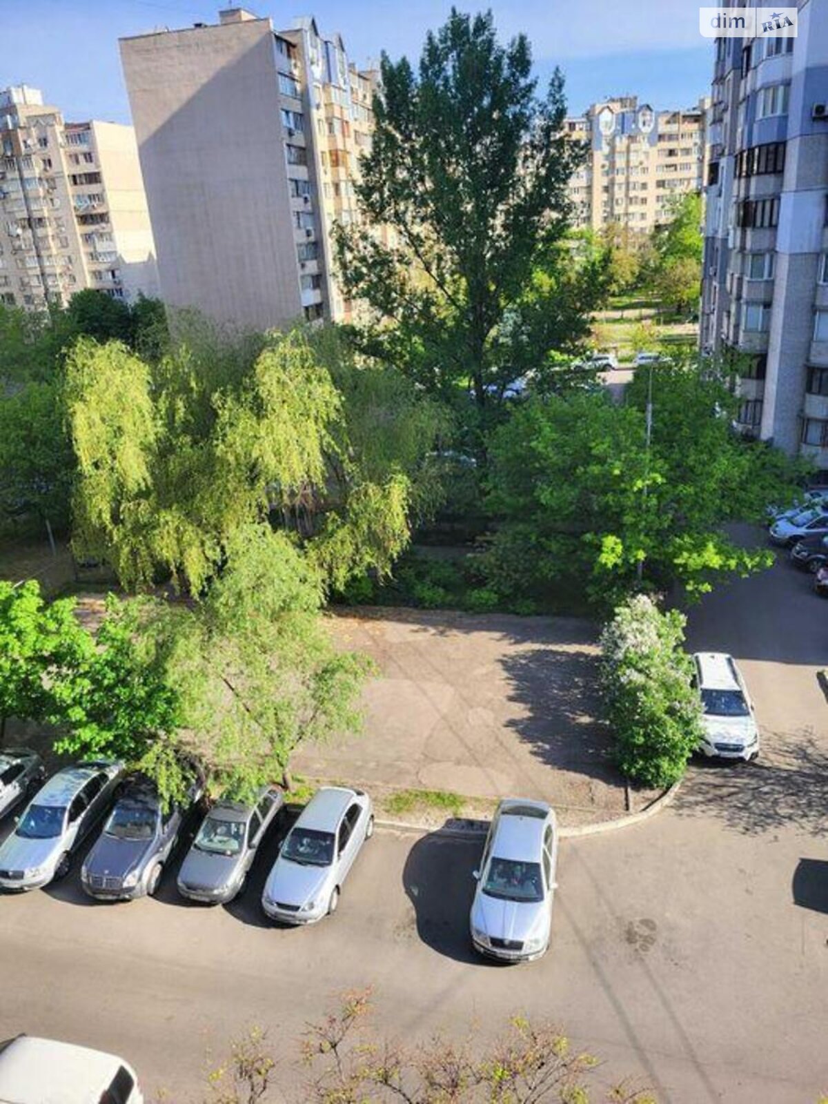Продажа трехкомнатной квартиры в Киеве, на ул. Драгоманова 17, фото 1 Продажа трехкомнатной квартиры в Киеве, на ул. Драгоманова 17, фото 1